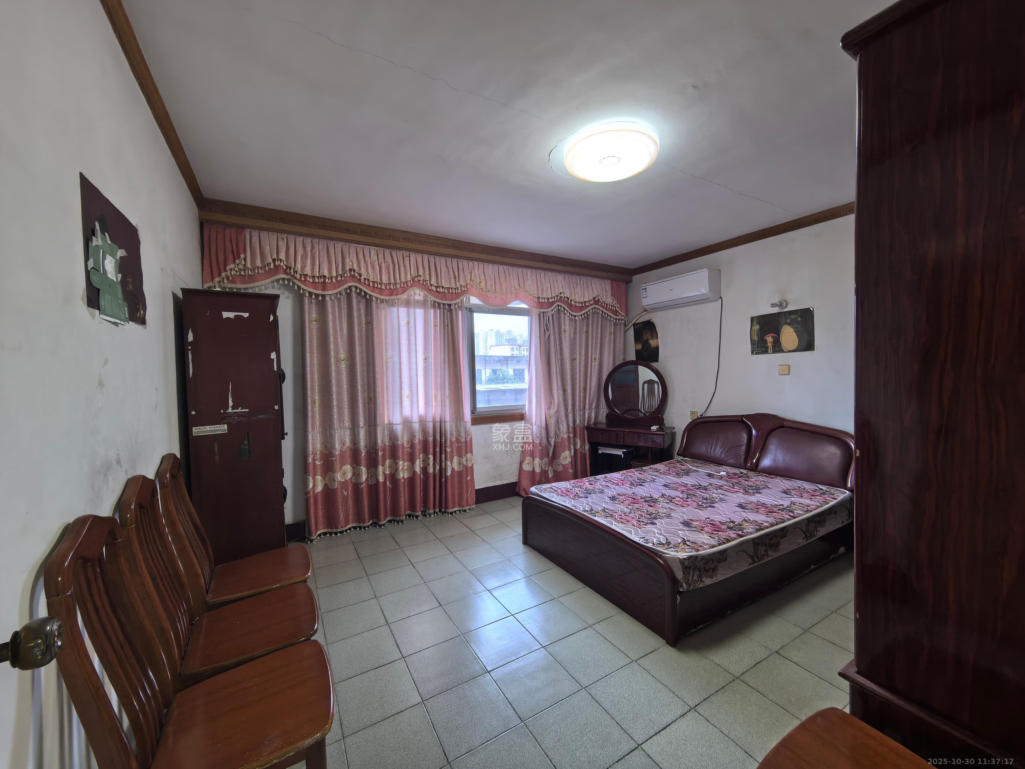 天凯东苑 2室2厅1卫 1700.0元/月 天凯东苑 2室2厅1卫 1700.0元/月室内图