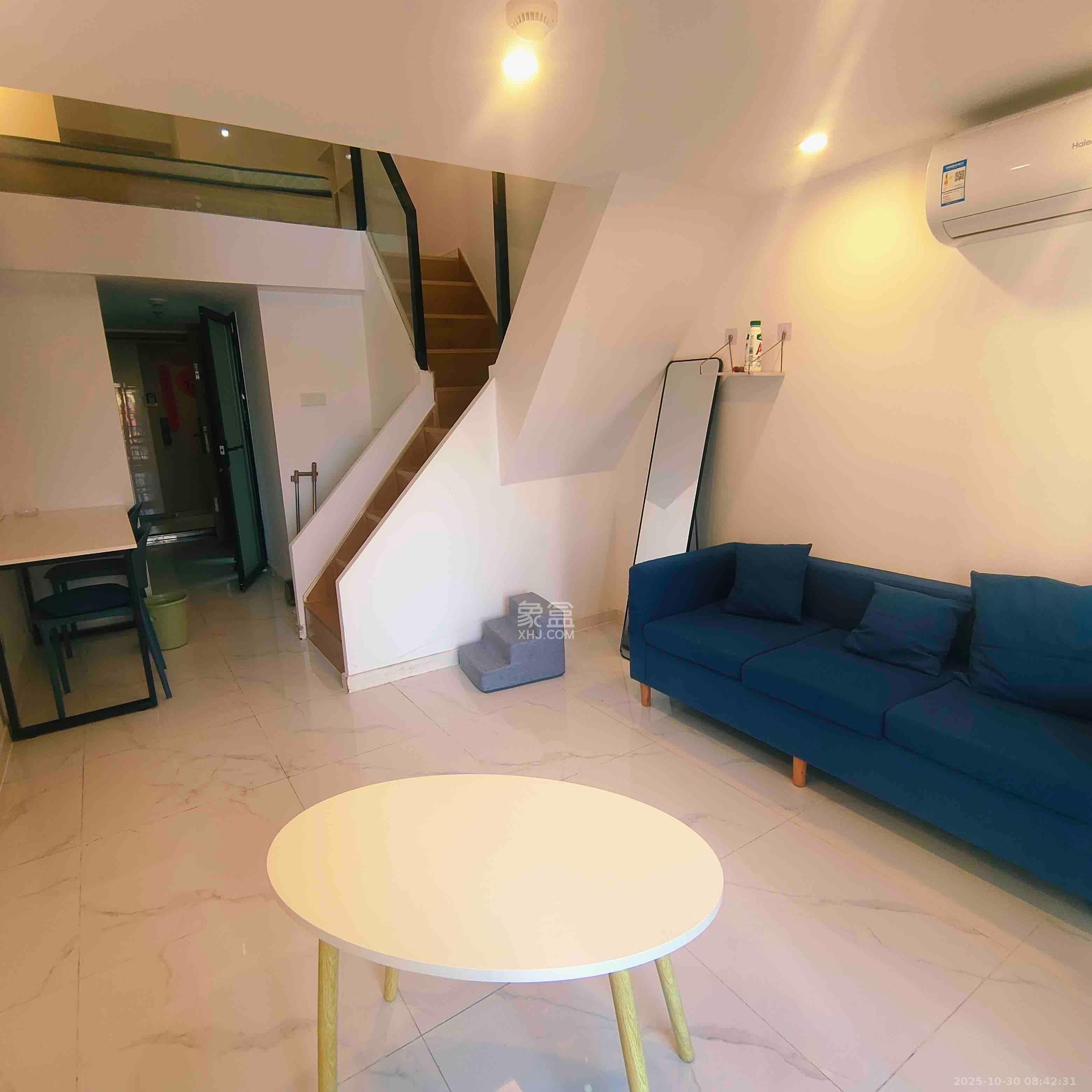 卓越江岸  2室1厅1卫    2000.0元/月 卓越江岸  2室1厅1卫    2000.0元/月室内图