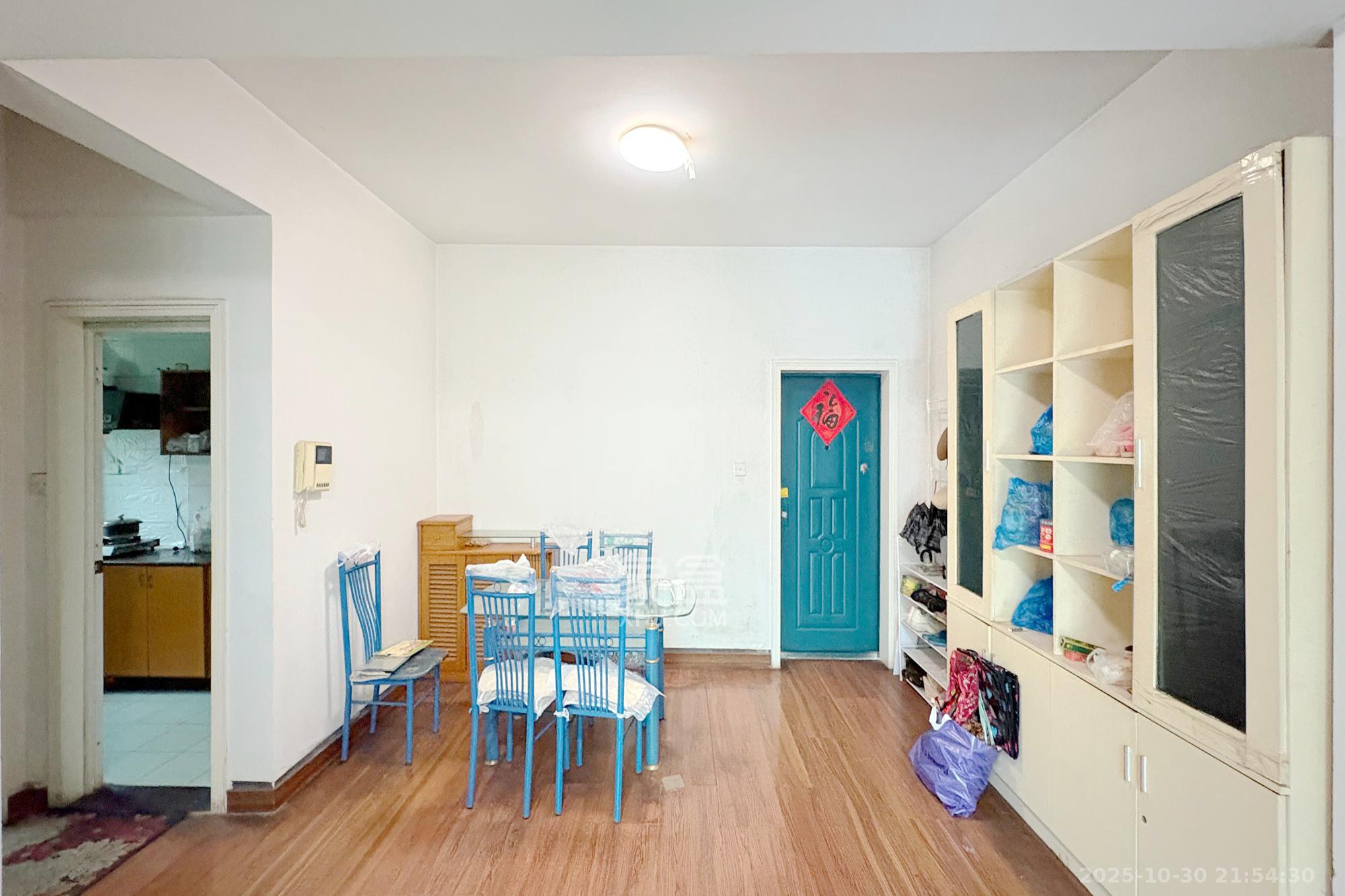 颐美园  2室1厅1卫    68.6万客厅