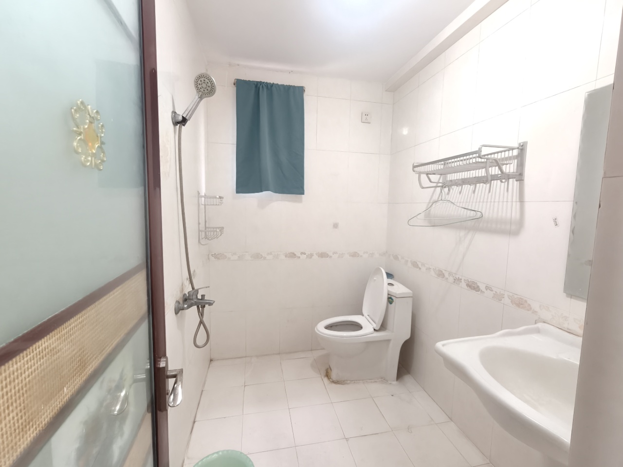 南海绿洲  3室2厅2卫    2900.0元/月室内图