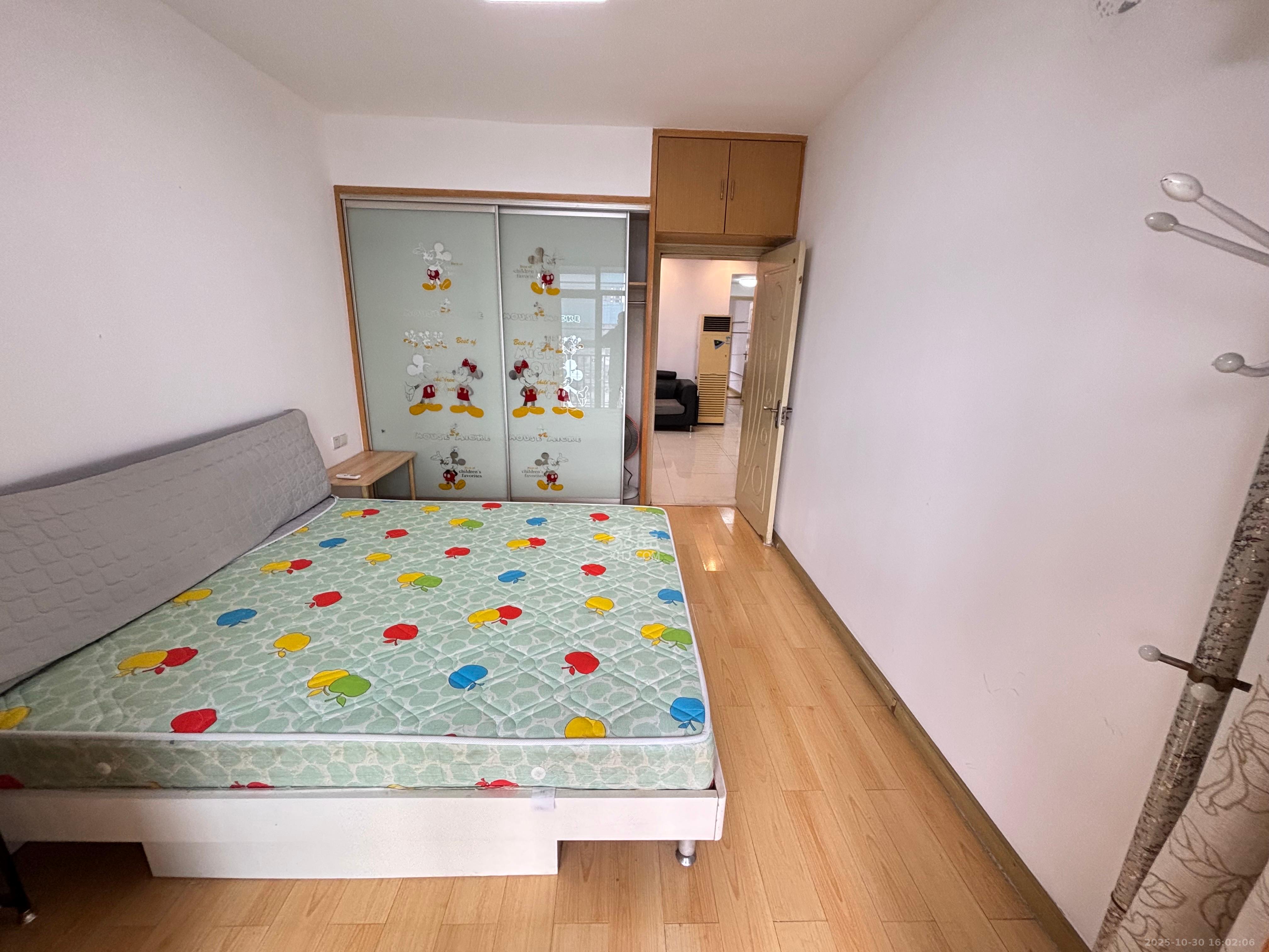 层上观邸  3室2厅1卫    2200.0元/月室内图