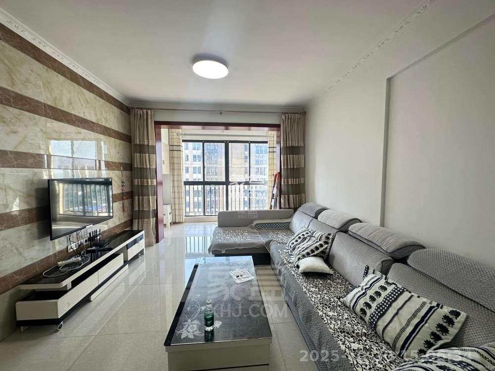 泰山公馆  2室1厅1卫    1800.0元/月室内图