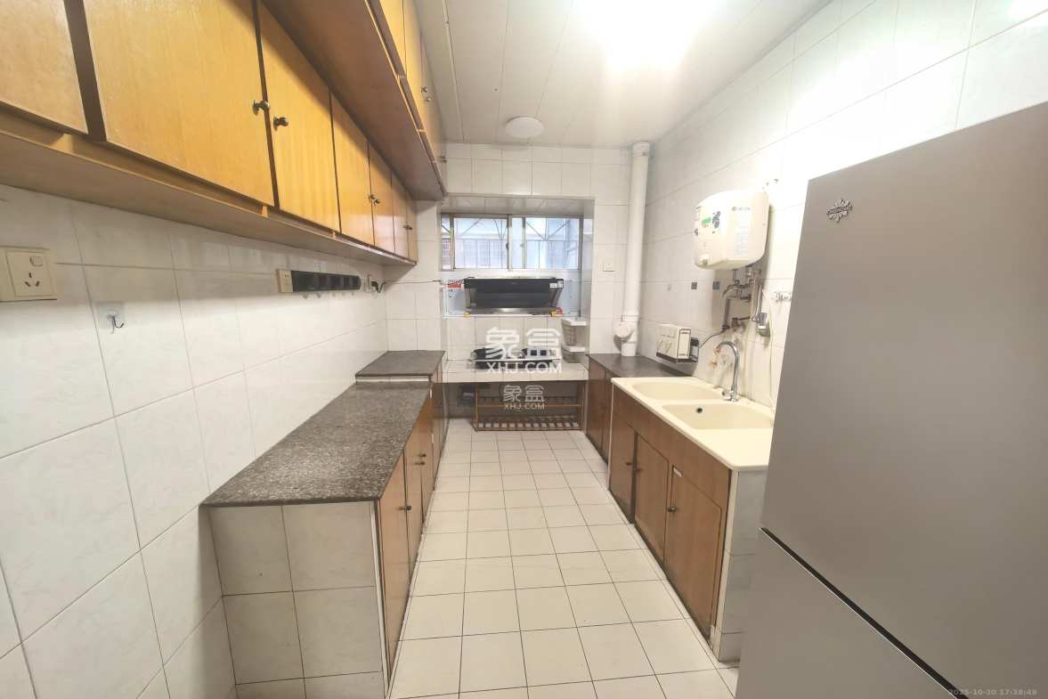 东塘电力院 3室2厅2卫 2600.0元/月 东塘电力院 3室2厅2卫 2600.0元/月室内图