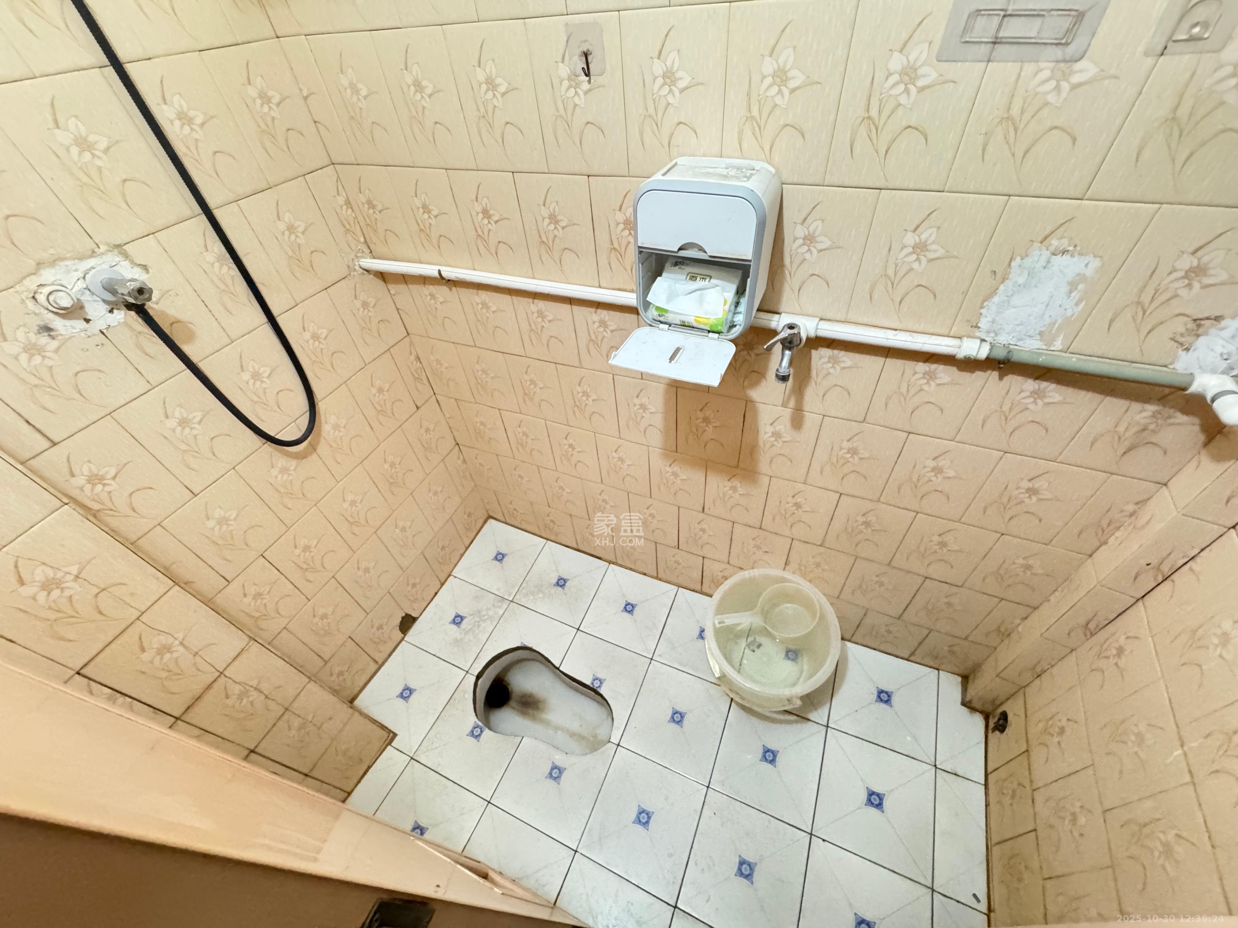 红旗区二片 2室1厅1卫 1500.0元/月 红旗区二片 2室1厅1卫 1500.0元/月室内图