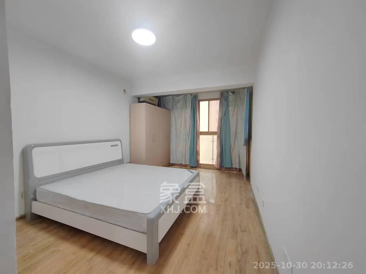 天健芙蓉盛世一期  2室1厅1卫    2400.0元/月室内图