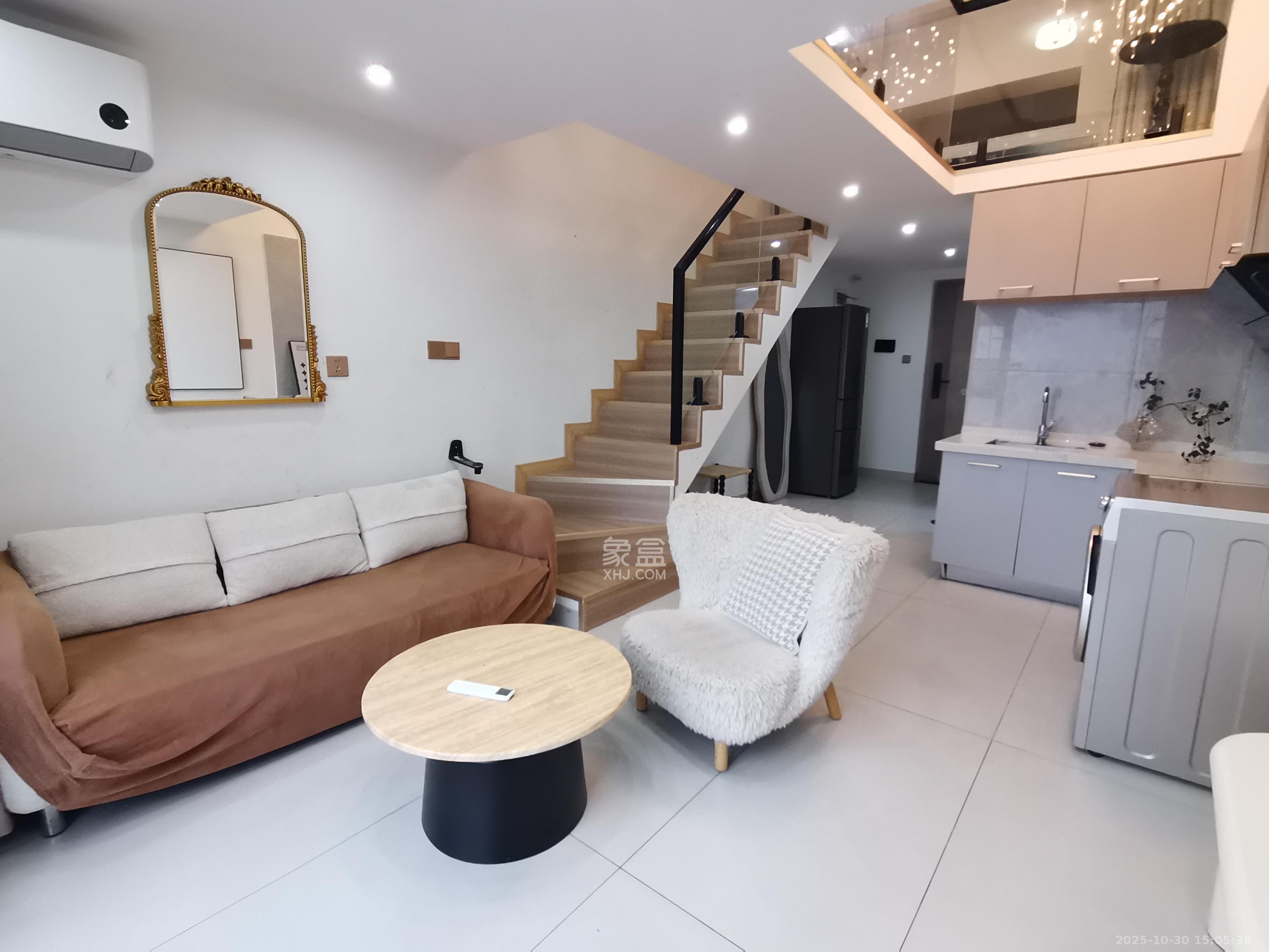 力高凤凰新天  2室1厅1卫    2300.0元/月室内图