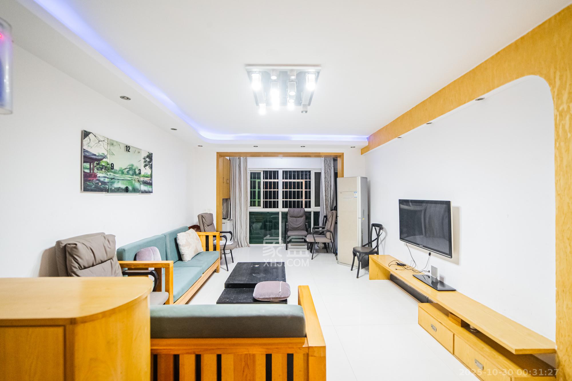 恒鑫澜北湾 2室1厅1卫 68.0万 恒鑫澜北湾 2室1厅1卫 68.0万客厅