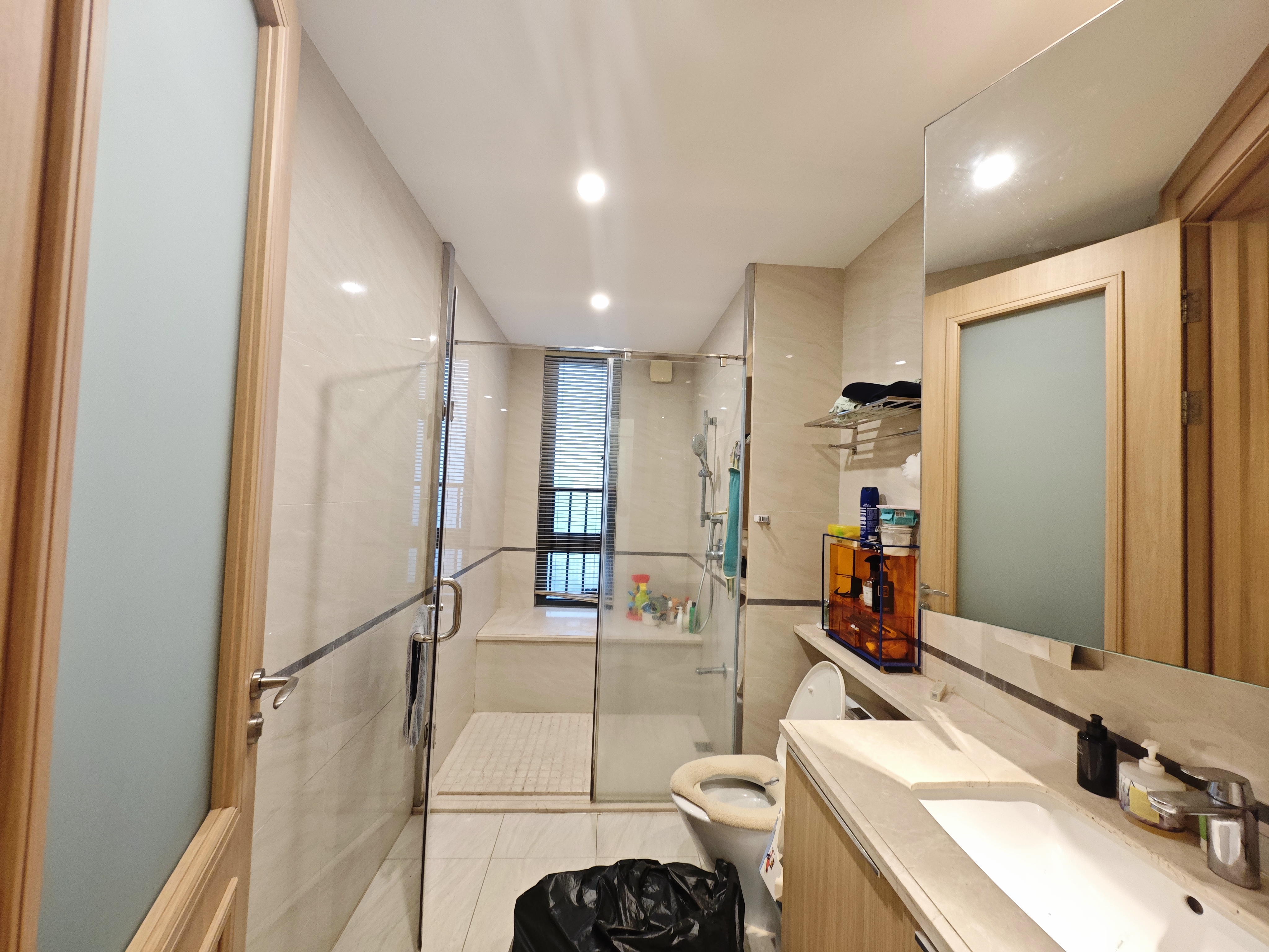 龙兴公馆  3室2厅2卫    7000.0元/月室内图