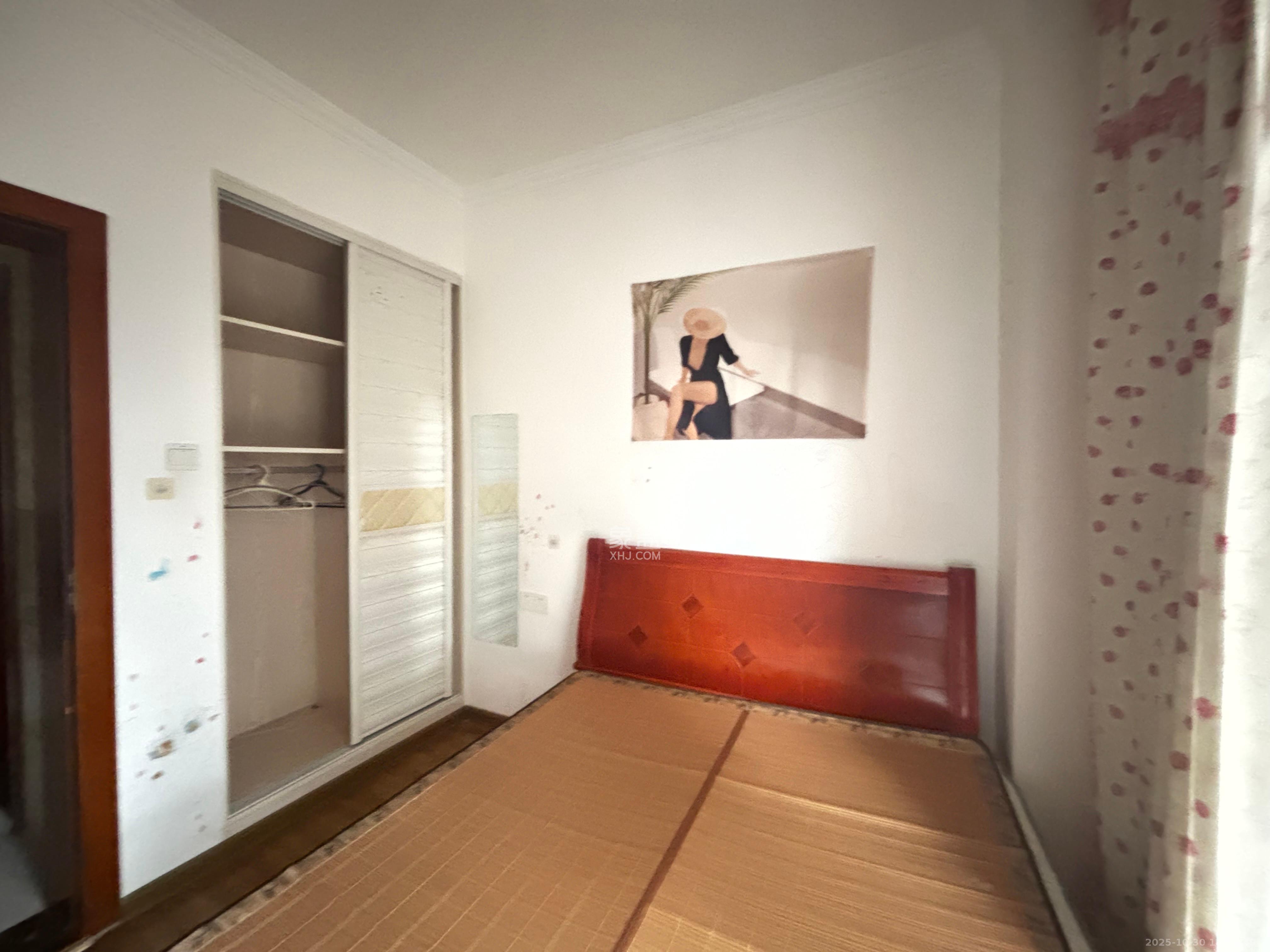 高升时代广场（冠铭商务中心）  3室2厅1卫    2100.0元/月室内图