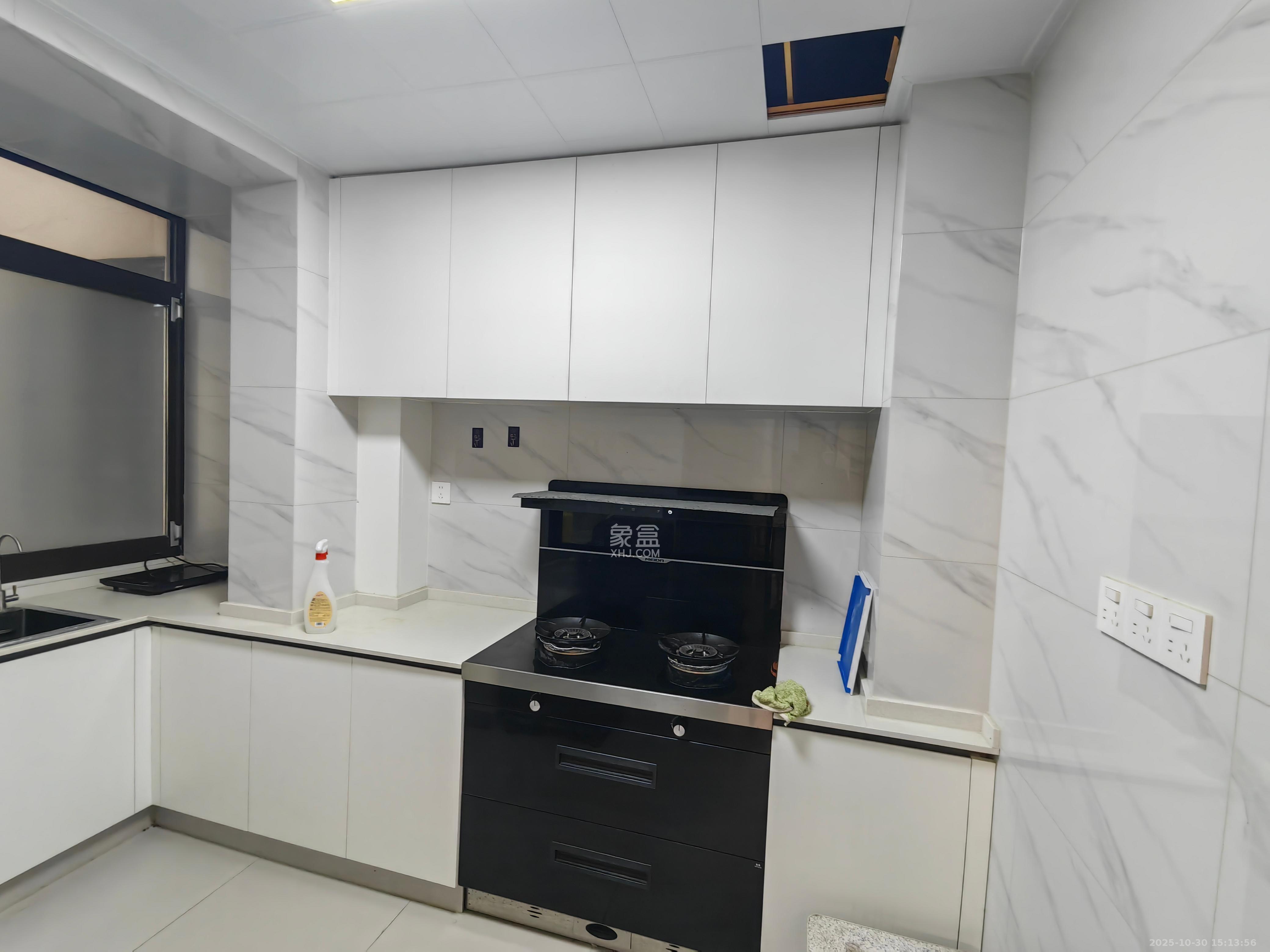 中城苑  2室1厅1卫    2400.0元/月 中城苑  2室1厅1卫    2400.0元/月室内图