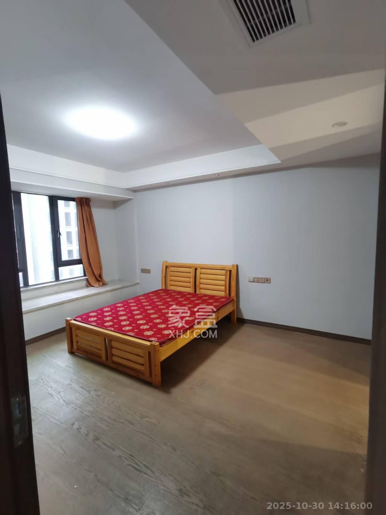 梦想麓隐天境  4室2厅2卫    3000.0元/月室内图