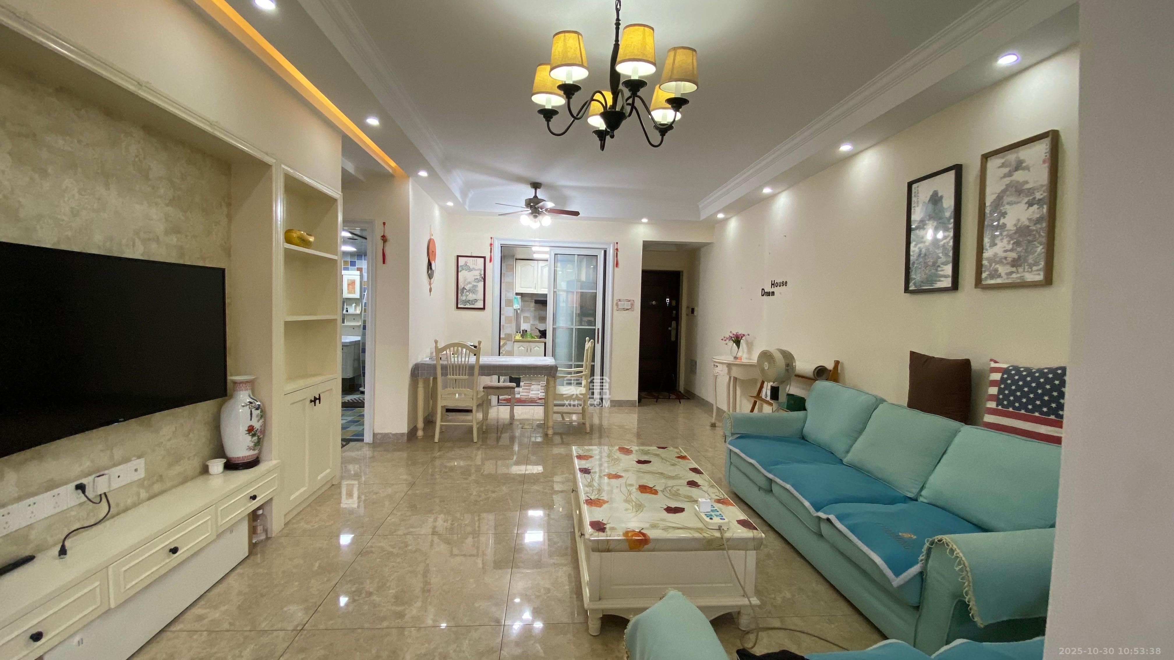 武广美誉  2室2厅1卫    2500.0元/月