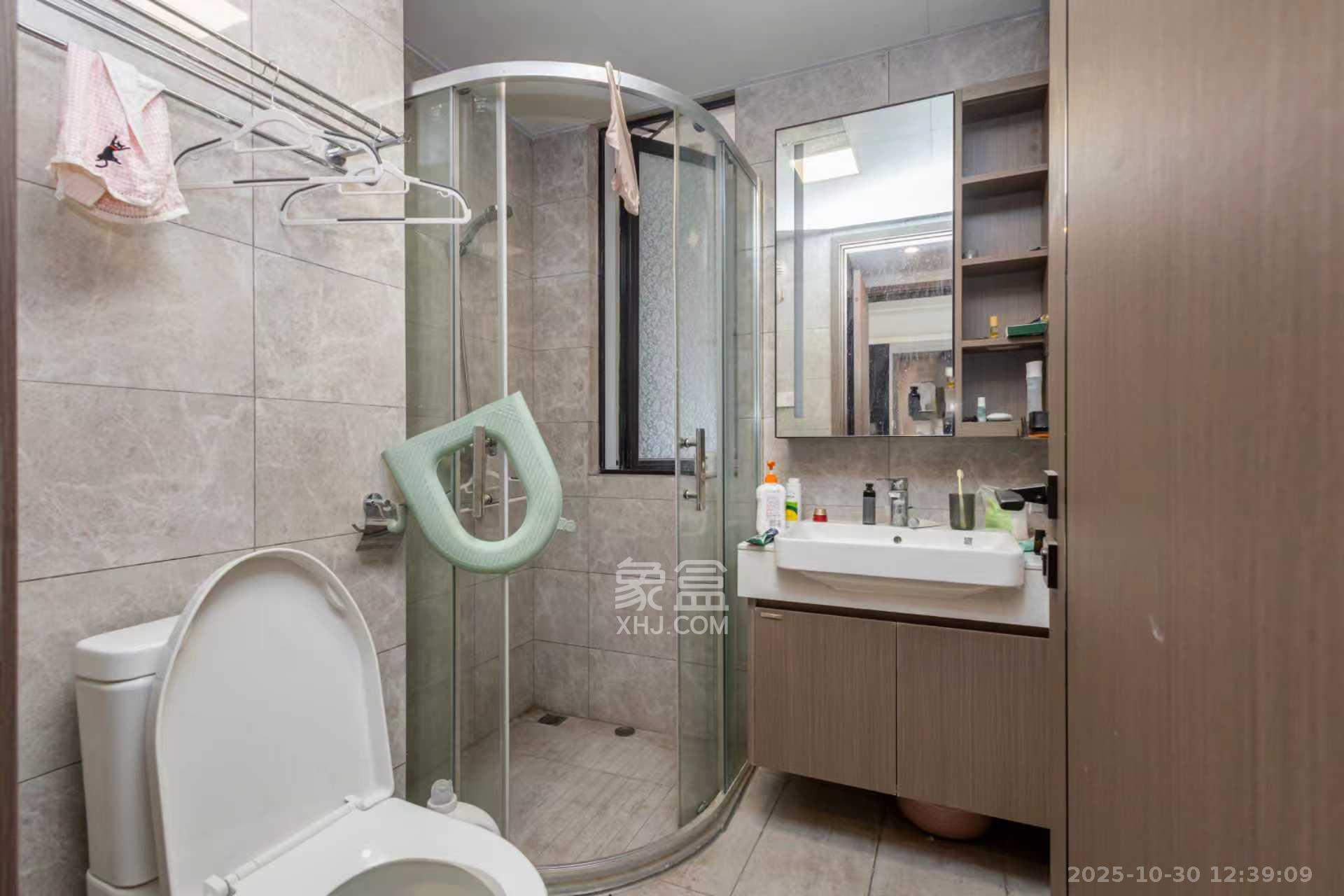 金茂建发观悦  3室2厅2卫    4500.0元/月 金茂建发观悦  3室2厅2卫    4500.0元/月室内图