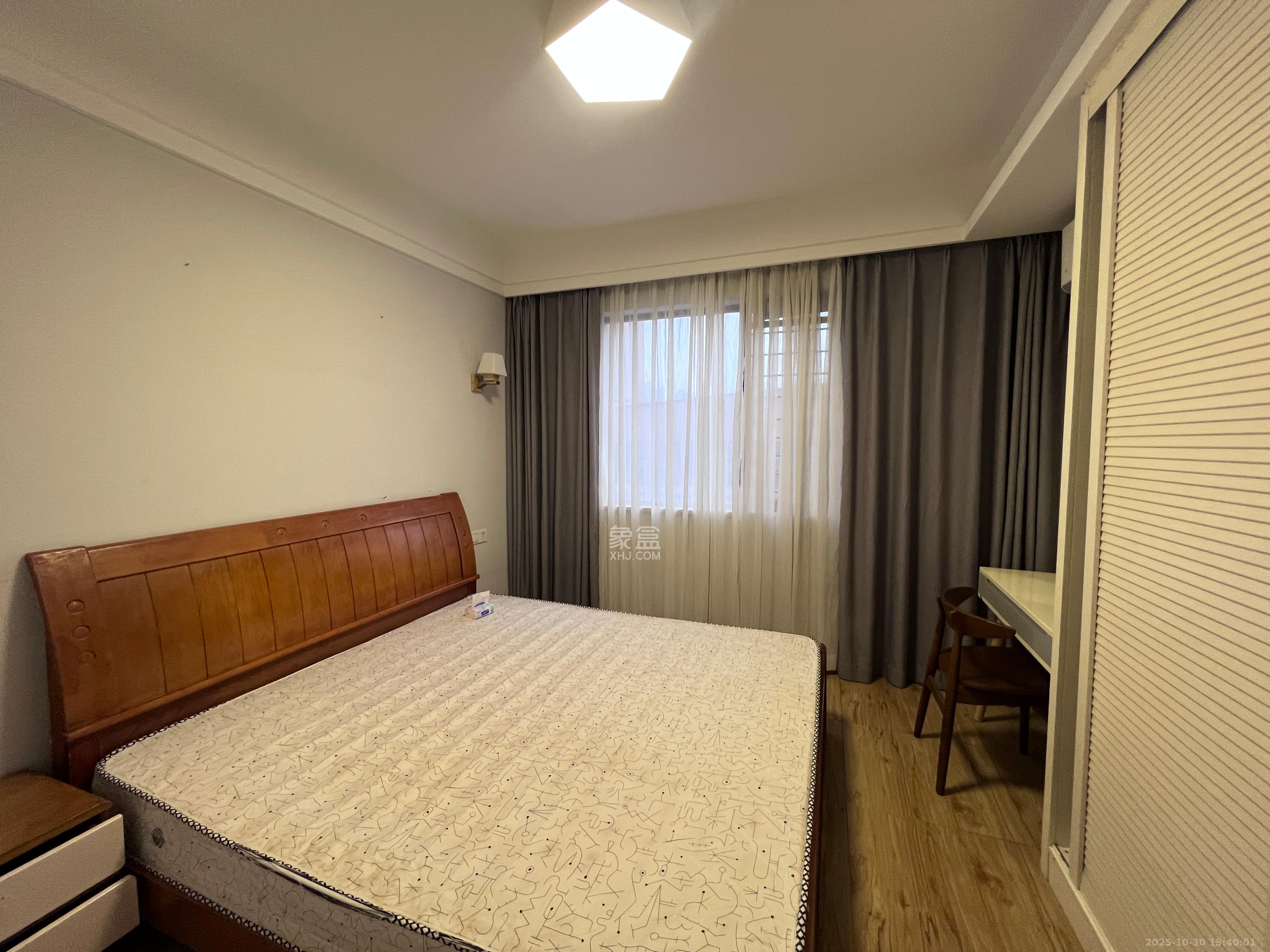 芙蓉万国城MOMA（卓越汇富苑）  3室2厅2卫    2800.0元/月室内图