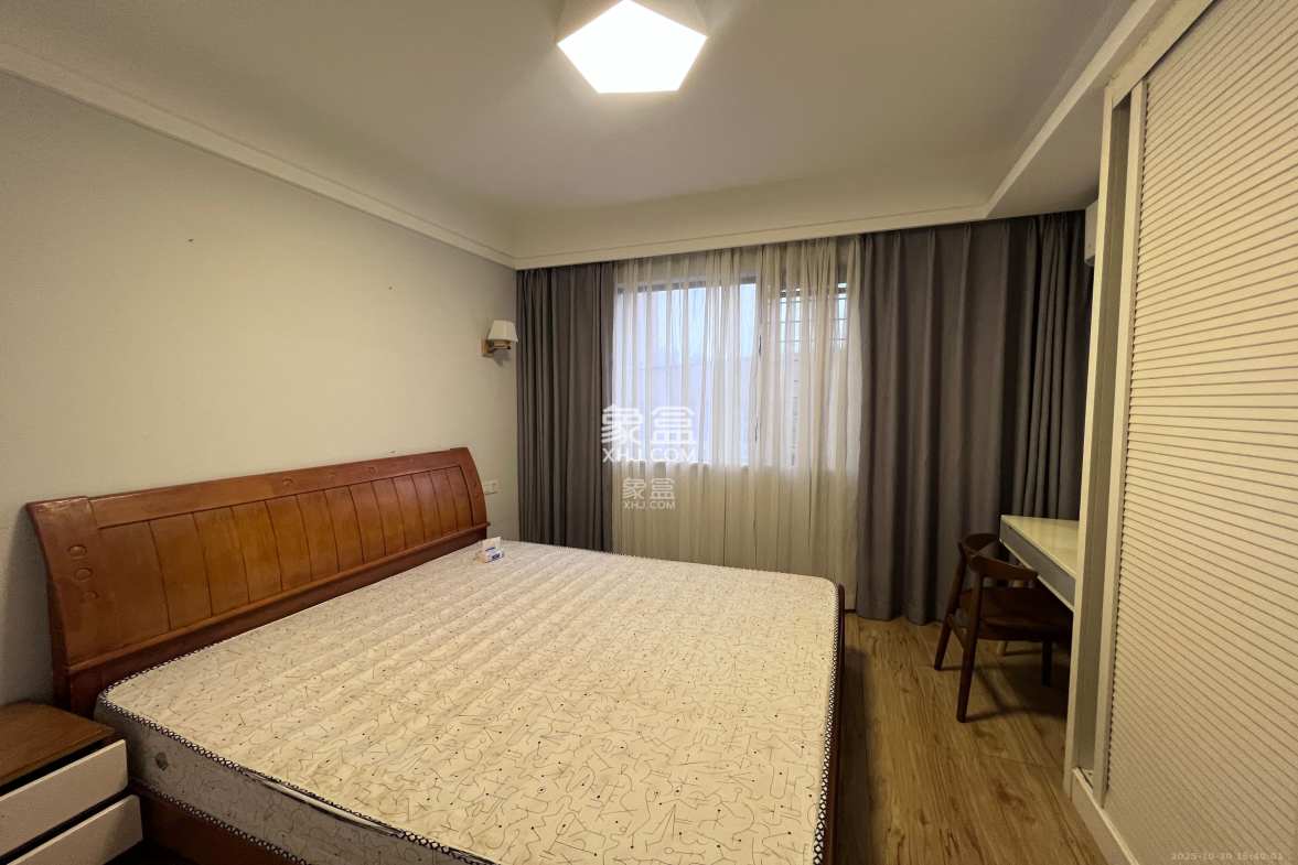 芙蓉万国城MOMA(卓越汇富苑) 3室2厅2卫 2800.0元/月 芙蓉万国城MOMA(卓越汇富苑) 3室2厅2卫 2800.0元/月室内图