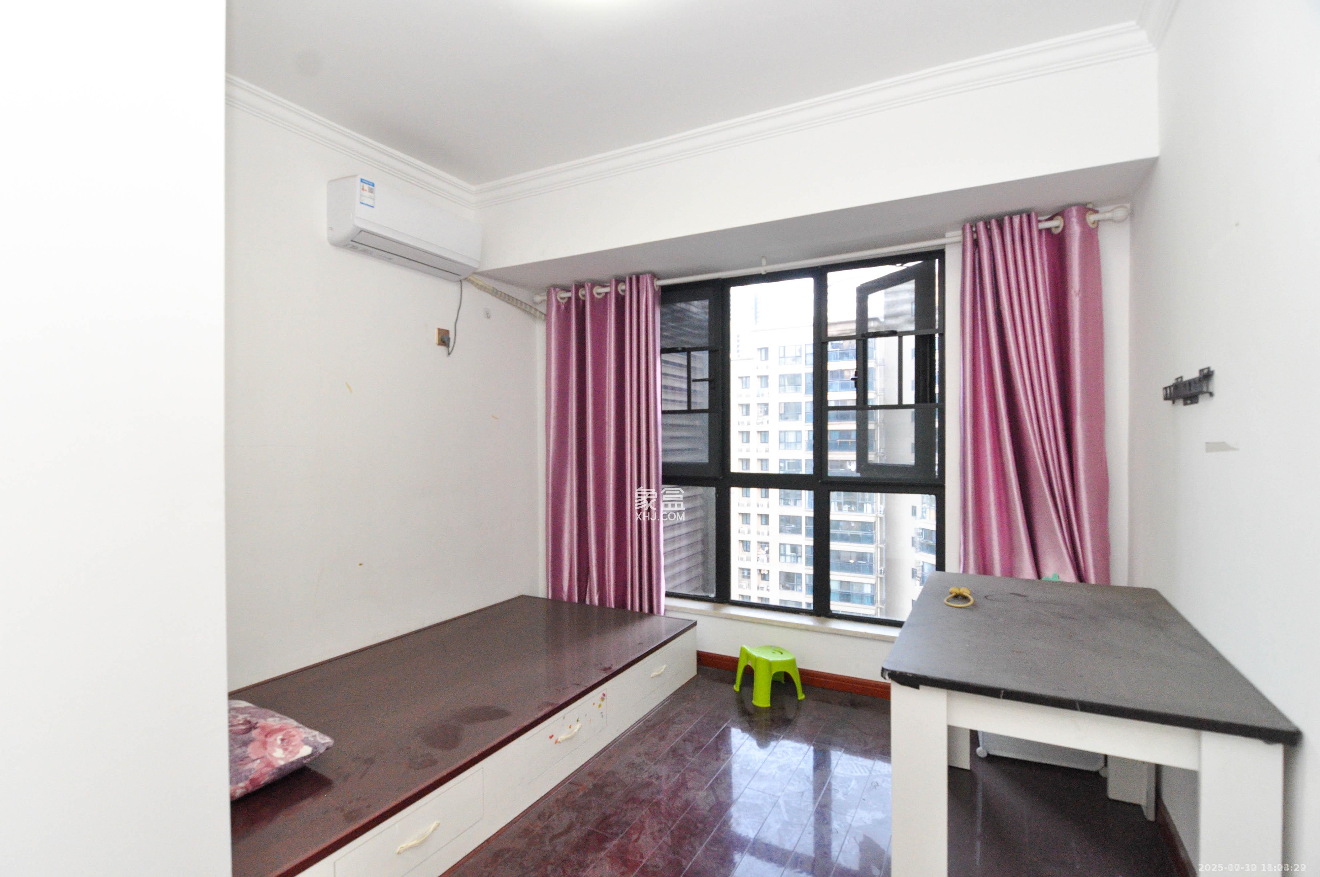 阿普阿布 3室2厅2卫 2700.0元/月 阿普阿布 3室2厅2卫 2700.0元/月室内图