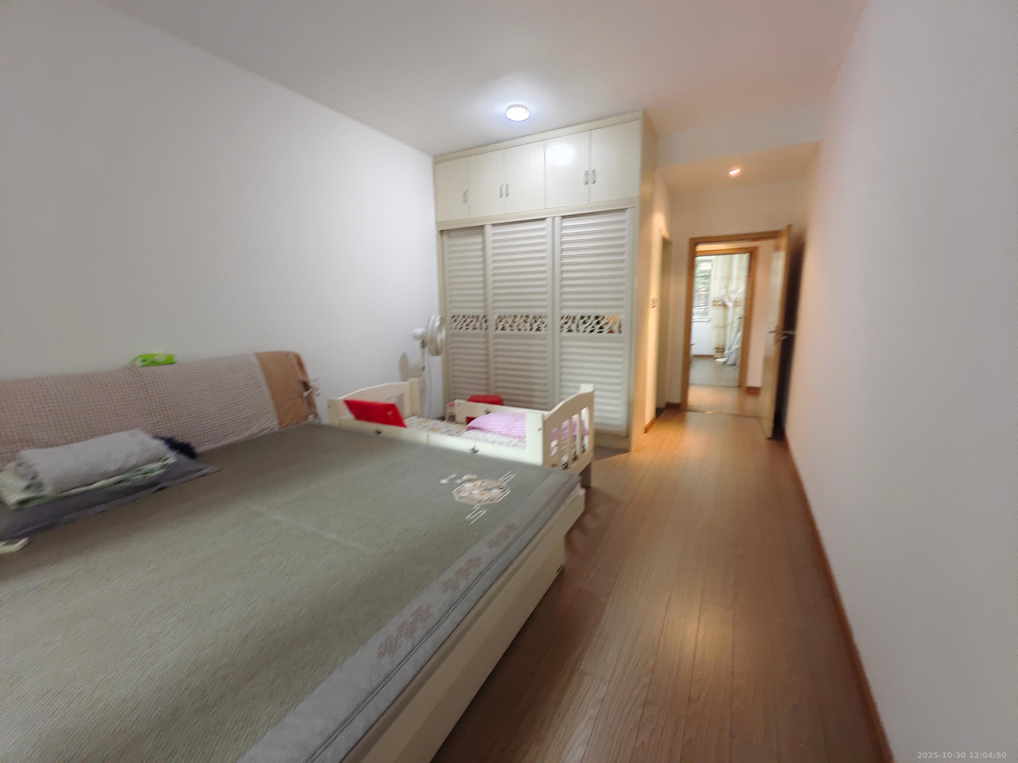 恒大华府  4室2厅2卫    2800.0元/月