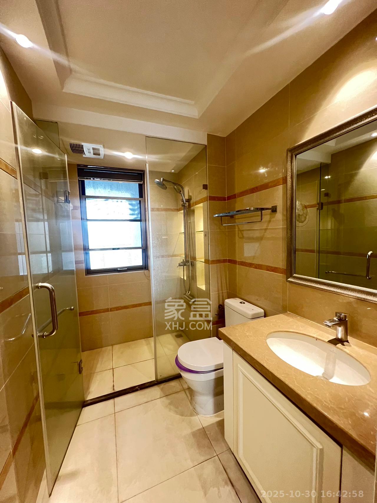 梅溪湖金茂府（金茂广场）（金茂览秀城）  3室2厅2卫    4200.0元/月室内图