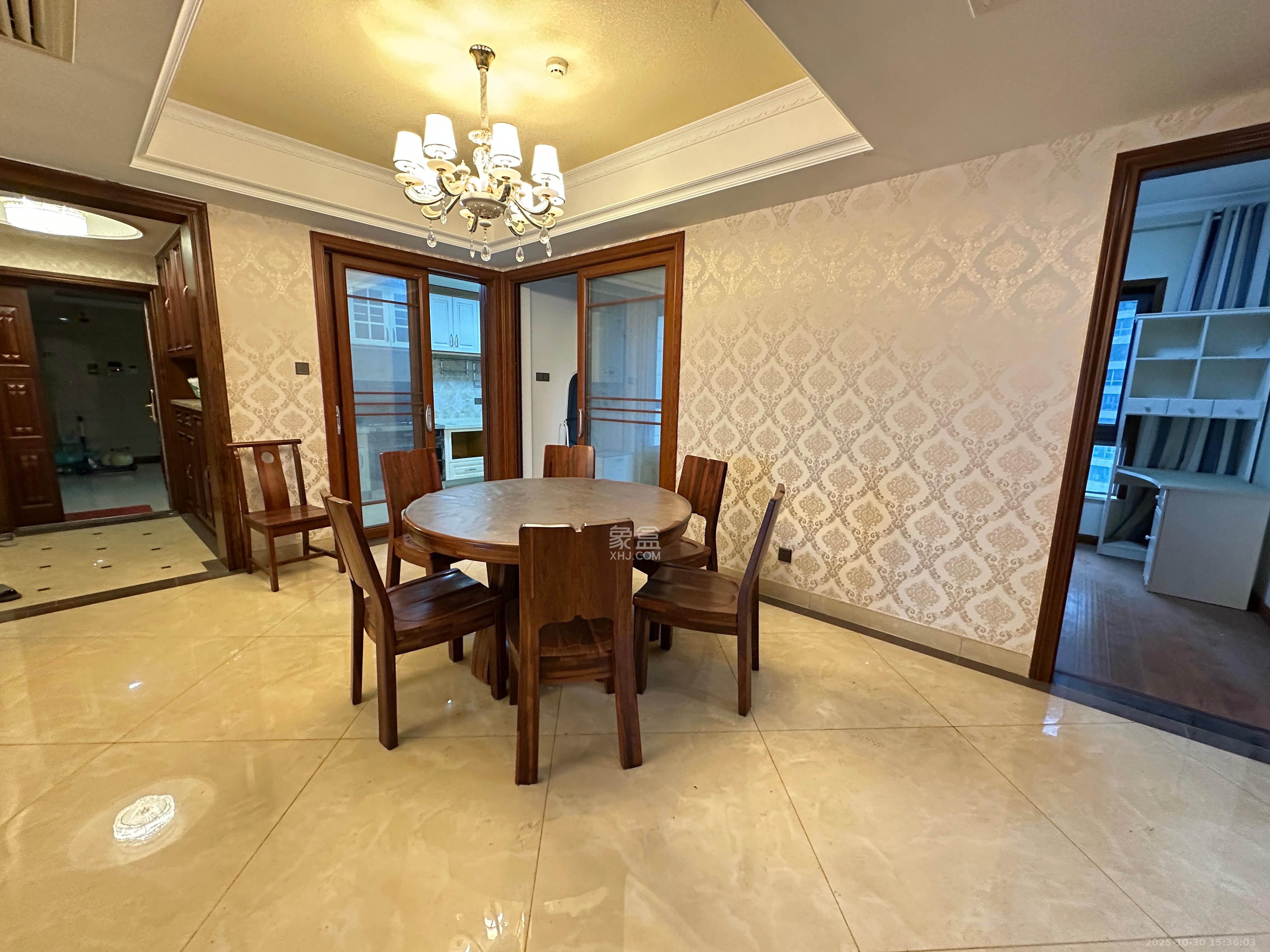 保利国际广场  3室2厅2卫    6500.0元/月室内图