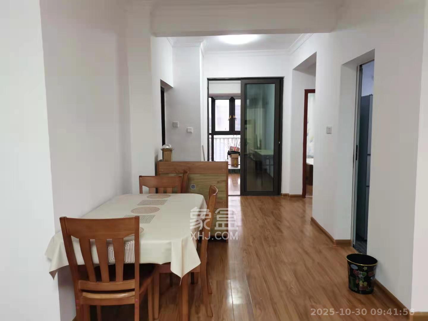 绿地公馆(绿地名邸) 3室2厅2卫 2000.0元/月 绿地公馆(绿地名邸) 3室2厅2卫 2000.0元/月室内图