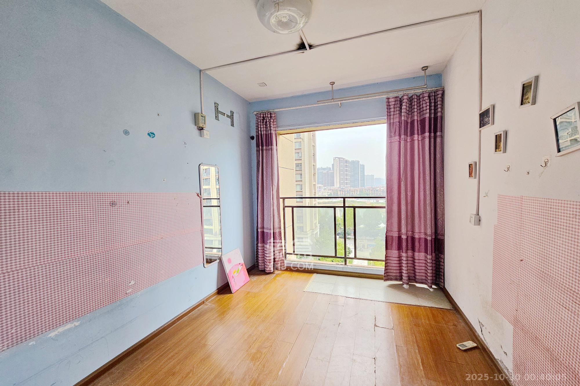 嘉宇盛世华章  4室2厅2卫    115.0万 嘉宇盛世华章  4室2厅2卫    115.0万卧室