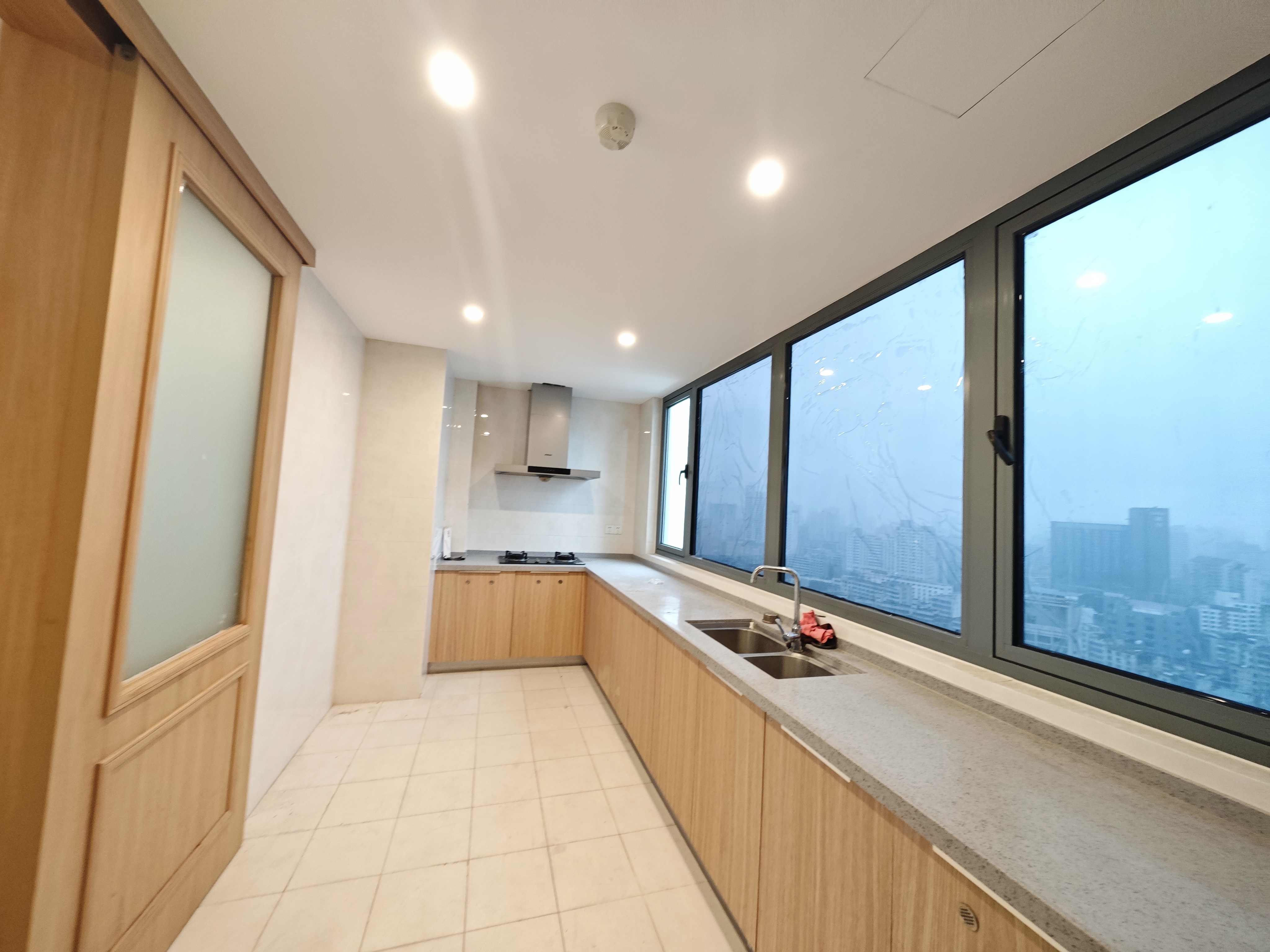 龙兴公馆 3室2厅2卫 7000.0元/月 龙兴公馆 3室2厅2卫 7000.0元/月室内图