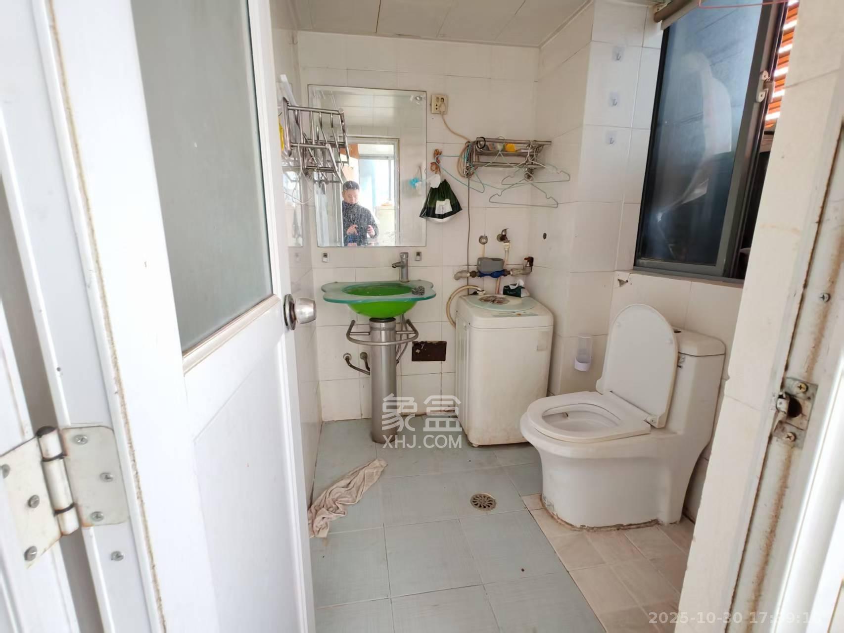 东方银座(东方摩卡)  1室1厅1卫    1200.0元/月 东方银座(东方摩卡)  1室1厅1卫    1200.0元/月室内图