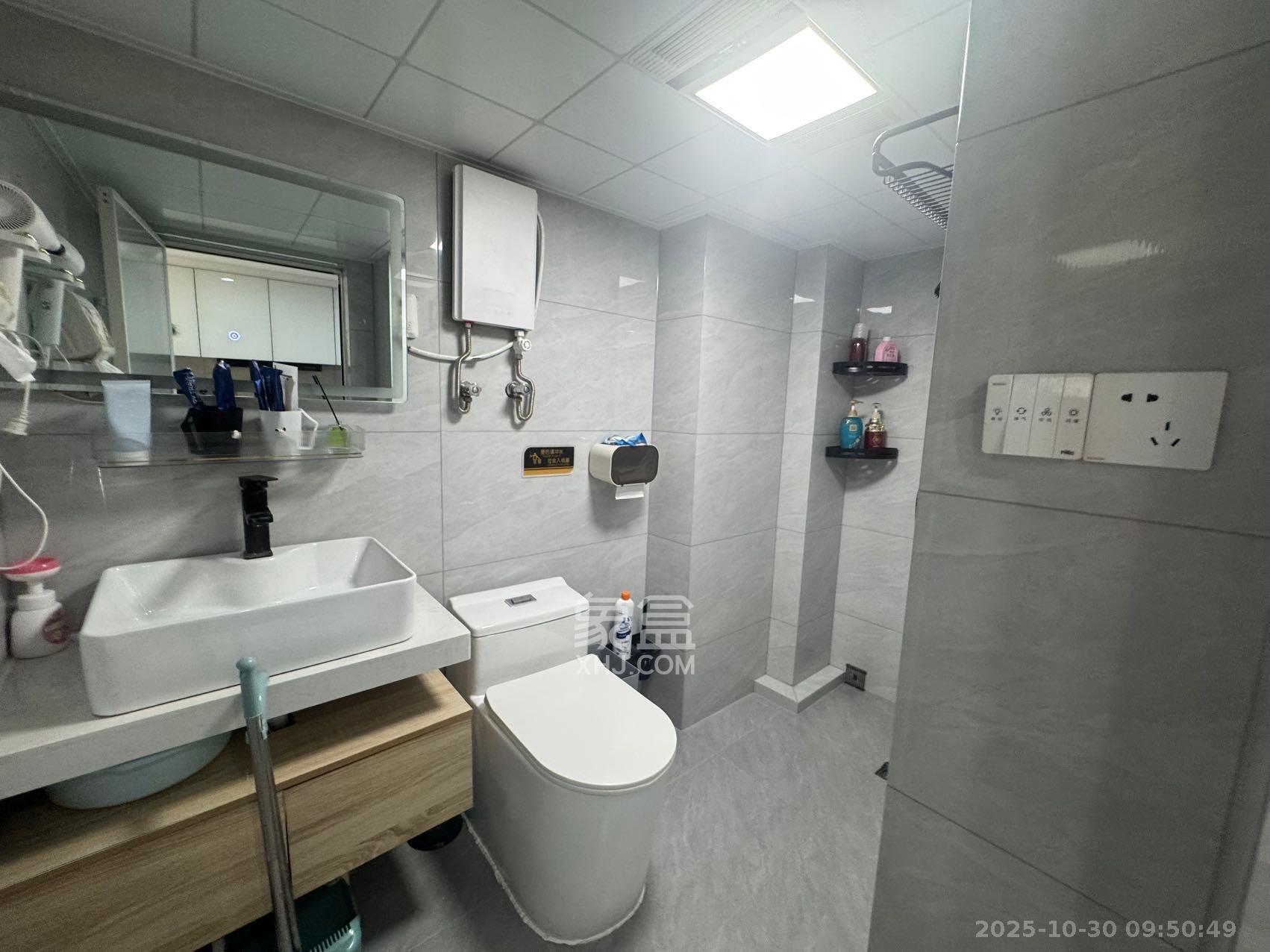 佳兆业云顶都汇 2室1厅1卫 2300.0元/月 佳兆业云顶都汇 2室1厅1卫 2300.0元/月室内图