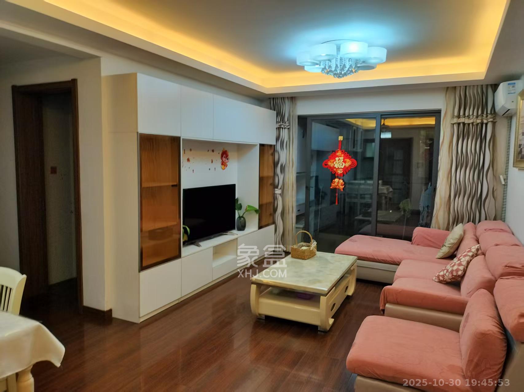 万科白鹭郡 3室2厅2卫 2600.0元/月 万科白鹭郡 3室2厅2卫 2600.0元/月室内图