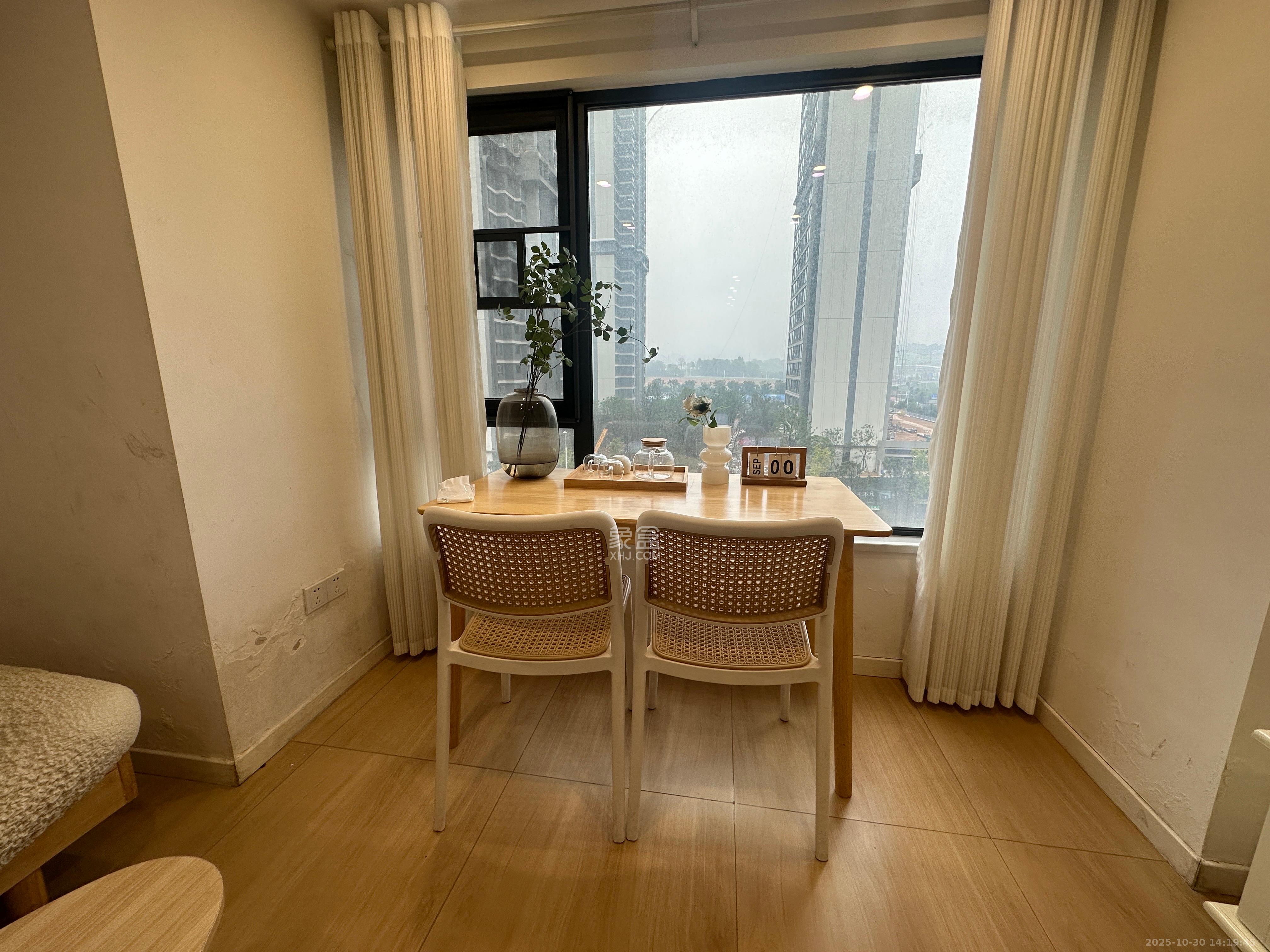 北辰时光里  2室1厅1卫    2000.0元/月室内图