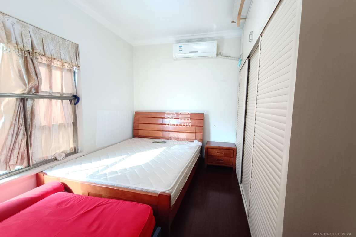 恒大城 4室2厅2卫 2500.0元/月 恒大城 4室2厅2卫 2500.0元/月室内图