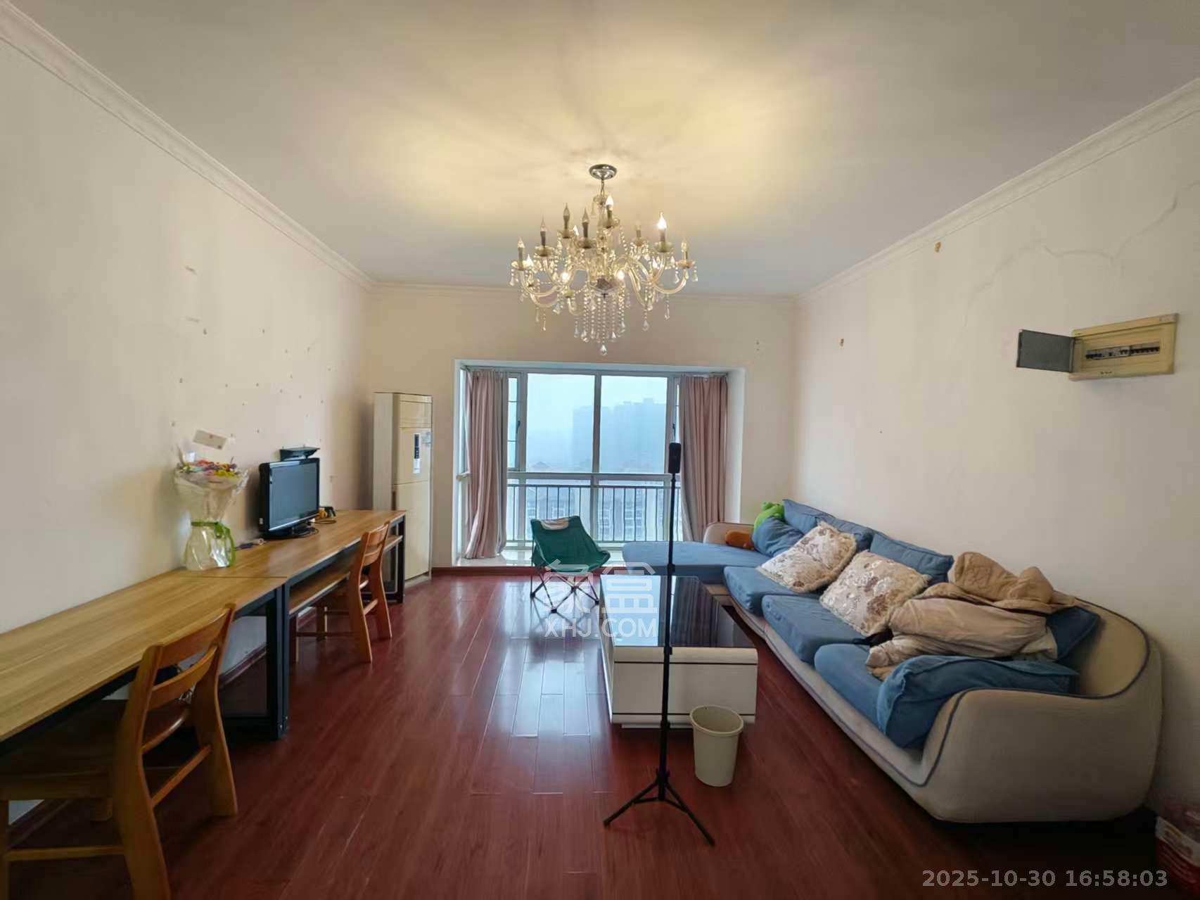 西点公园里  3室2厅1卫    2400.0元/月 西点公园里  3室2厅1卫    2400.0元/月