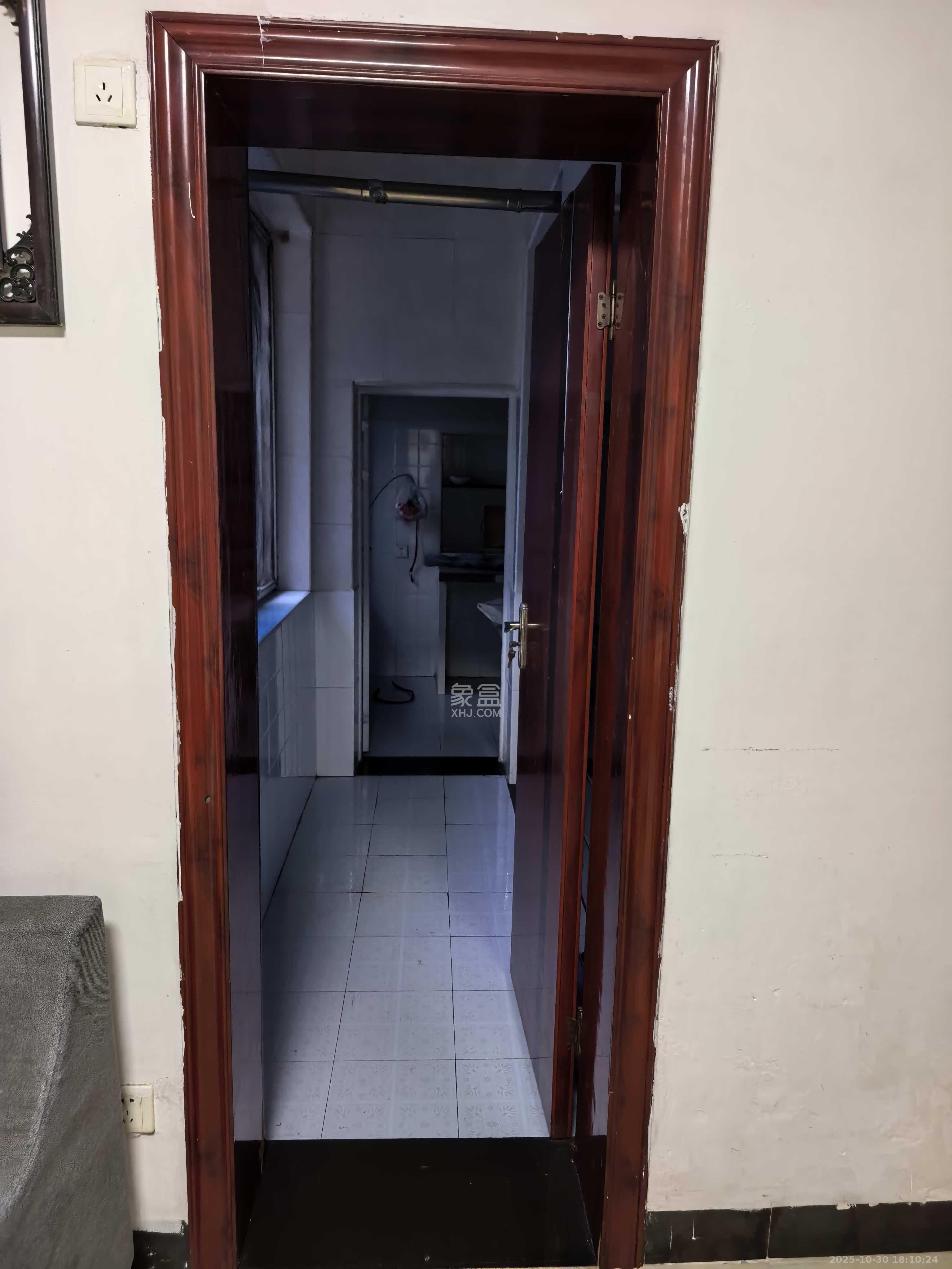 市直属机关宿舍  2室1厅1卫    1500.0元/月室内图