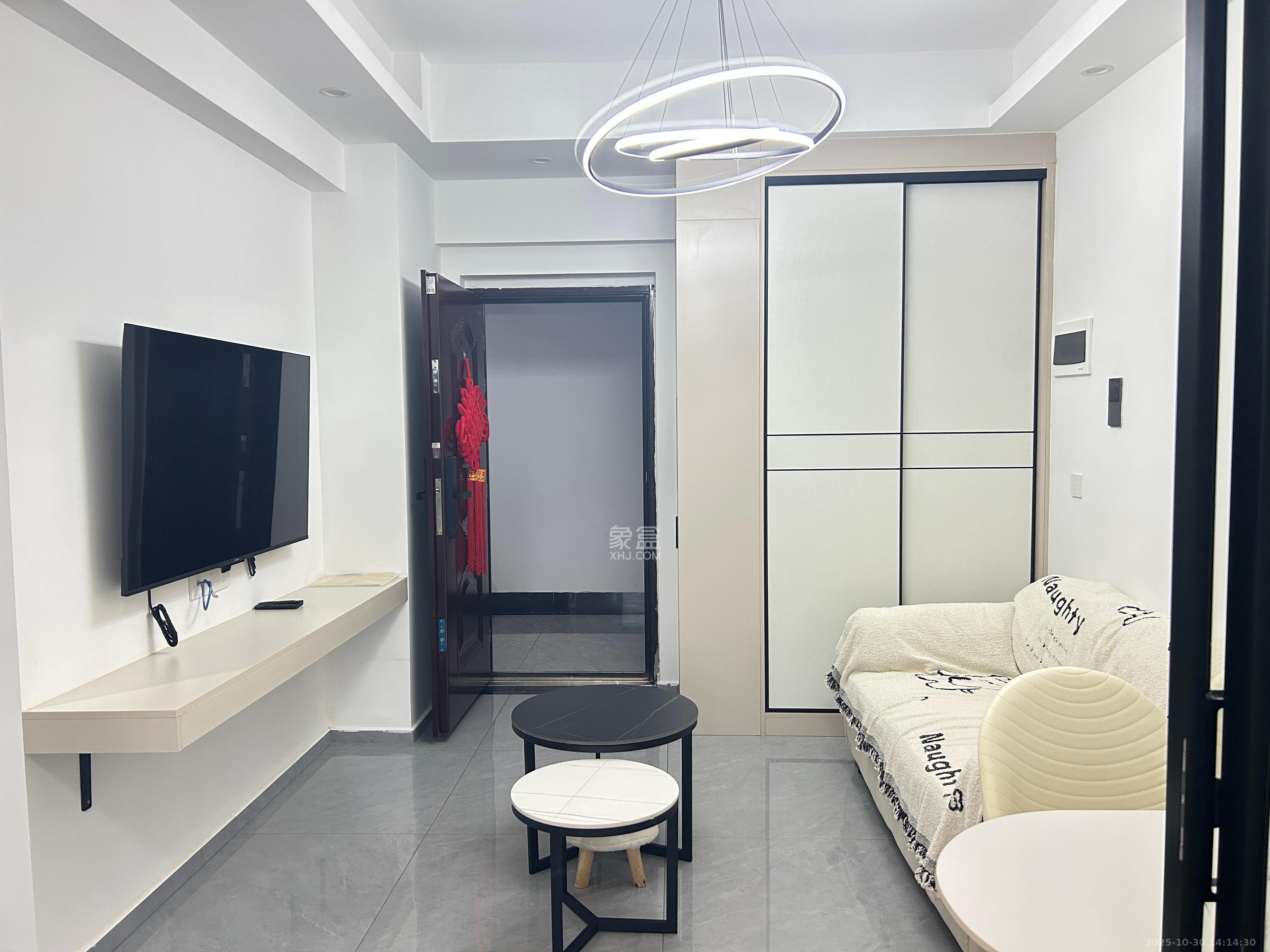 果遇微住宅(筑安雅居)  1室1厅1卫    2000.0元/月 果遇微住宅(筑安雅居)  1室1厅1卫    2000.0元/月室内图