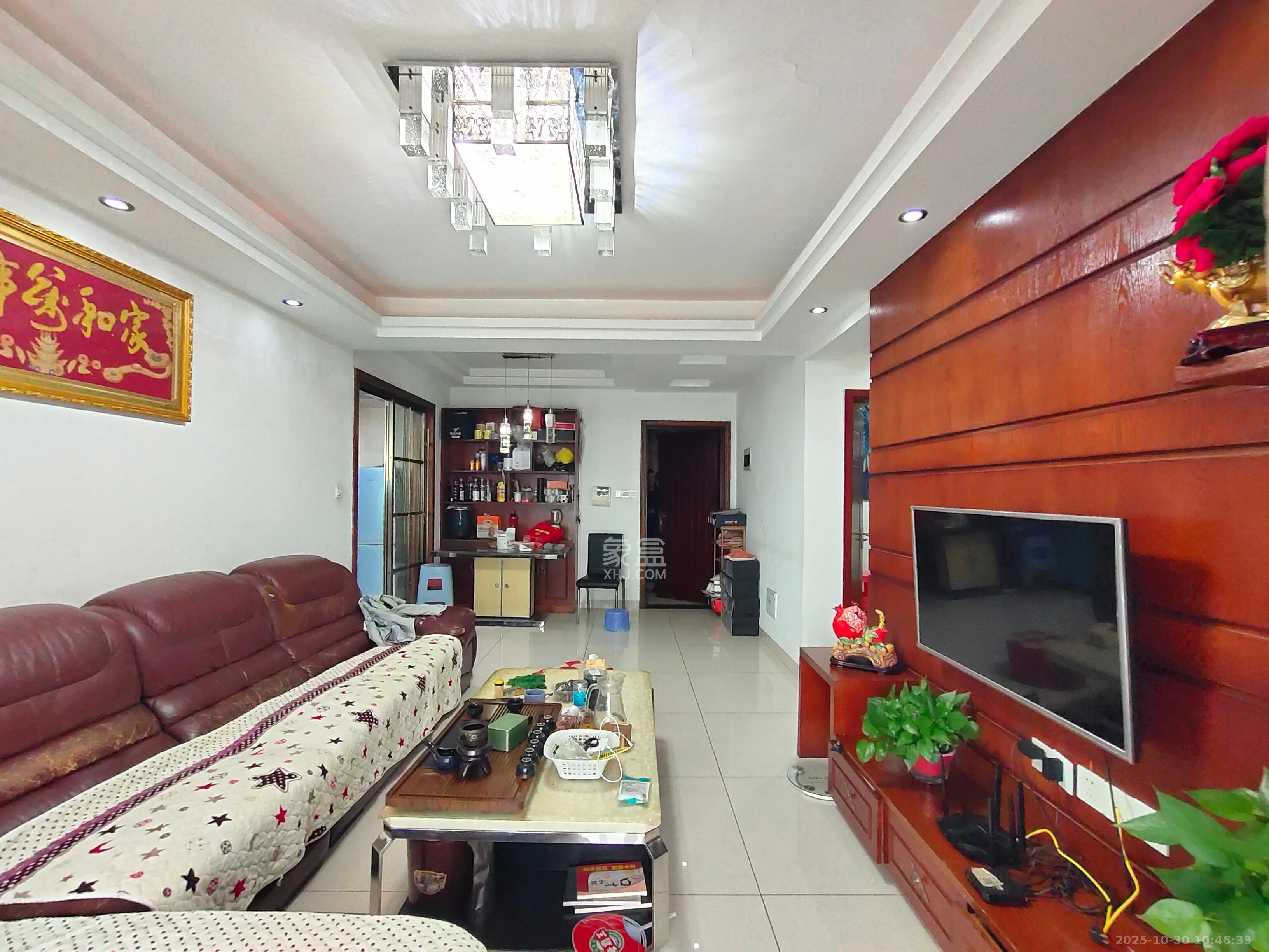 融科东南海  2室1厅1卫    2200.0元/月 融科东南海  2室1厅1卫    2200.0元/月室内图