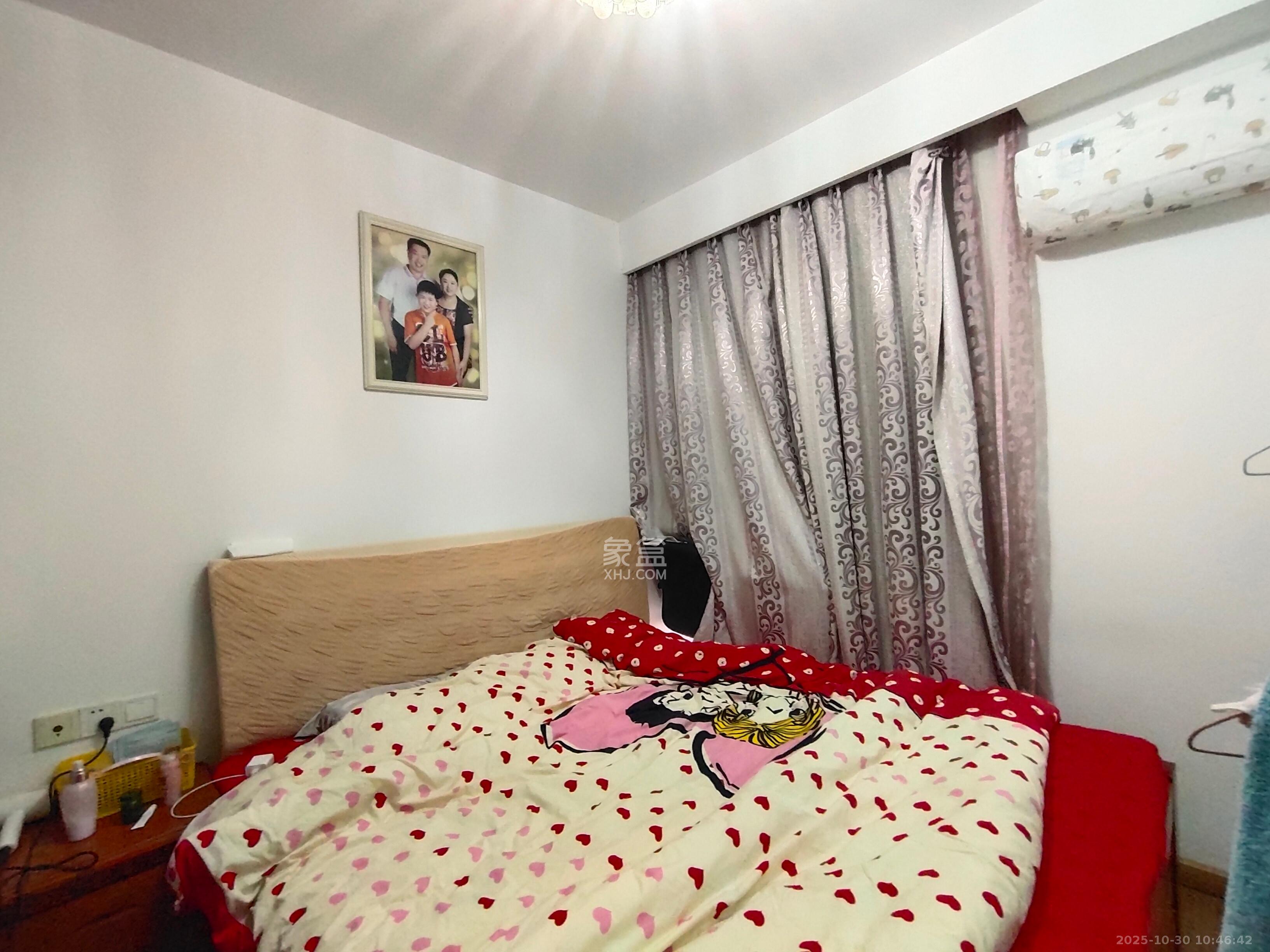 融科东南海  2室1厅1卫    2200.0元/月 融科东南海  2室1厅1卫    2200.0元/月室内图