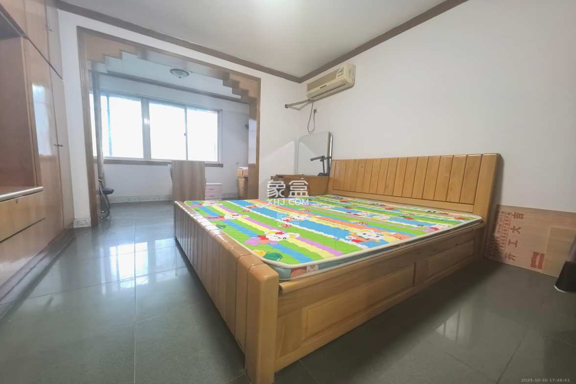 东塘电力院 3室2厅2卫 2600.0元/月 东塘电力院 3室2厅2卫 2600.0元/月室内图