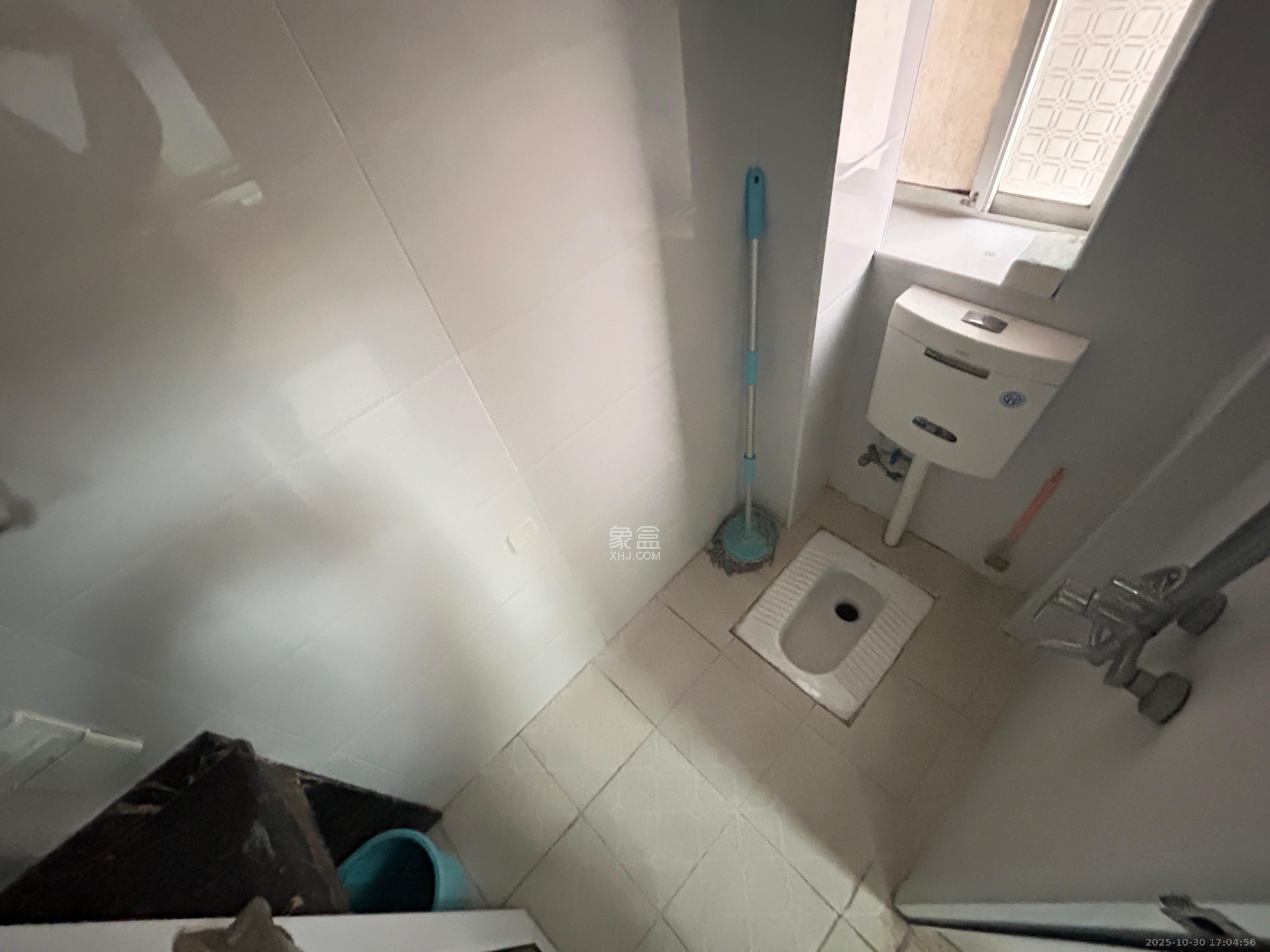 湘雅医院职工宿舍南院  2室2厅1卫    1680.0元/月 湘雅医院职工宿舍南院  2室2厅1卫    1680.0元/月室内图