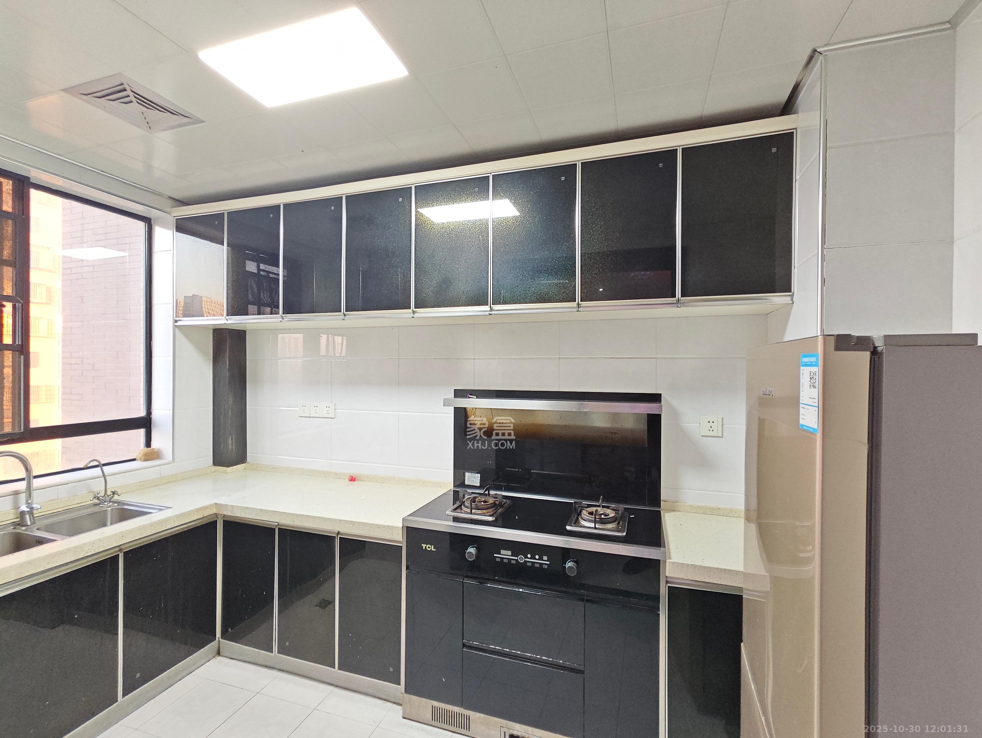 长大卧琥  3室2厅2卫    2800.0元/月室内图