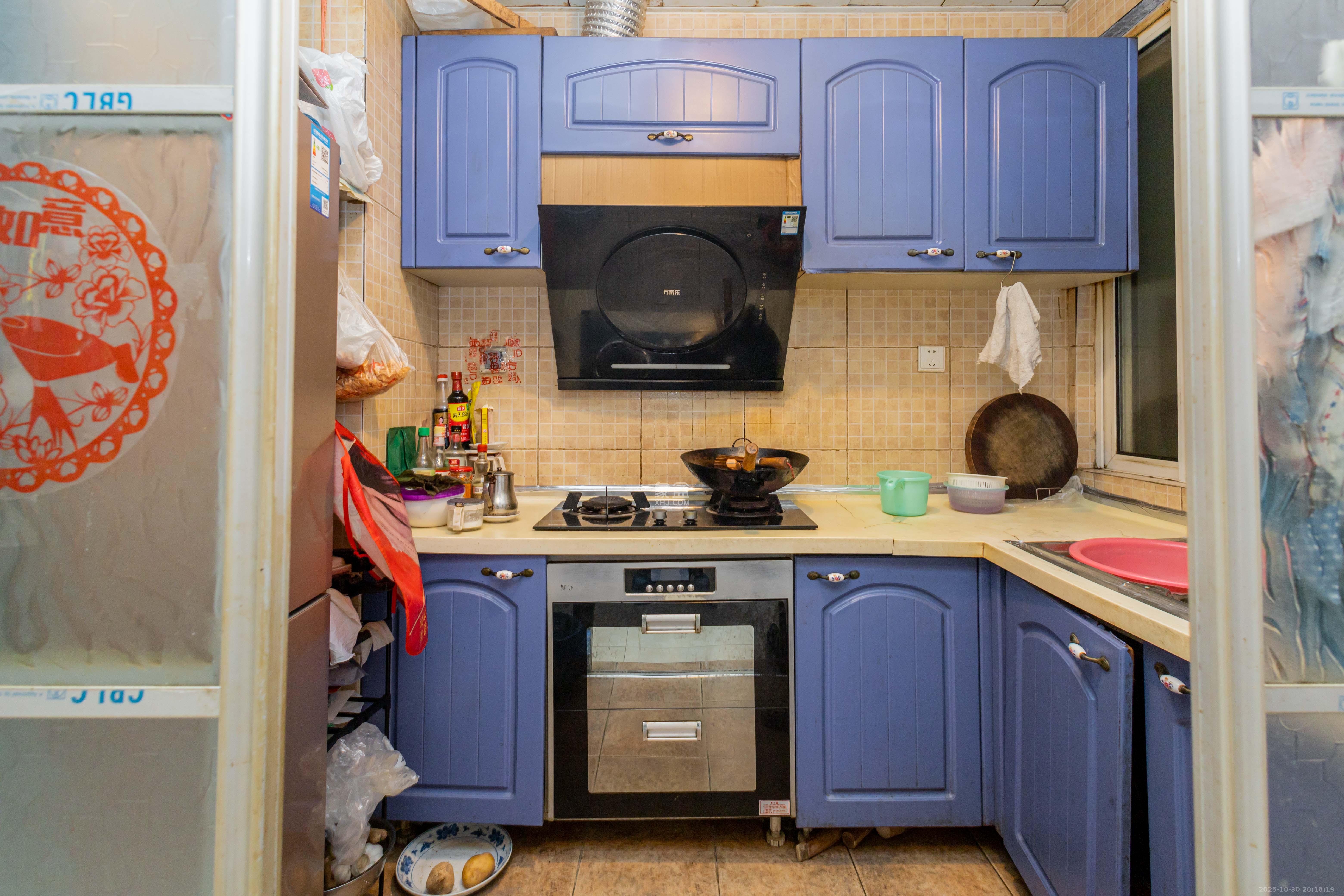 未来蜂巢 3室2厅2卫 45.8万 未来蜂巢 3室2厅2卫 45.8万厨房