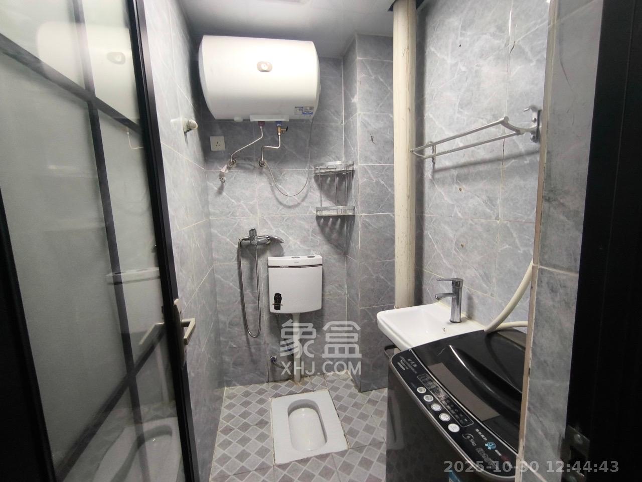 柏家塘小区  1室0厅0卫    1500.0元/月 柏家塘小区  1室0厅0卫    1500.0元/月室内图