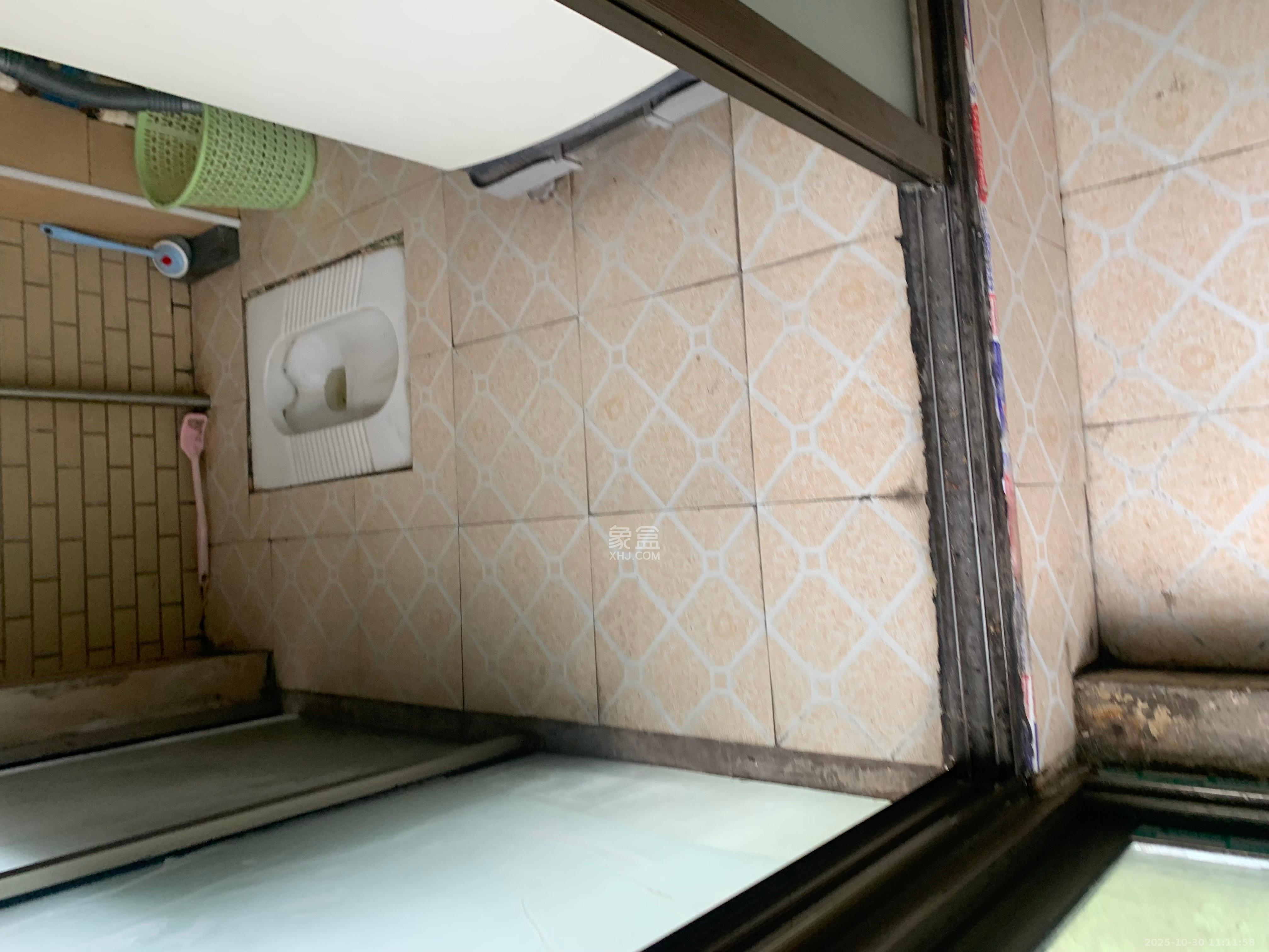 高桥社区高福星小区  1室0厅0卫    900.0元/月 高桥社区高福星小区  1室0厅0卫    900.0元/月室内图1