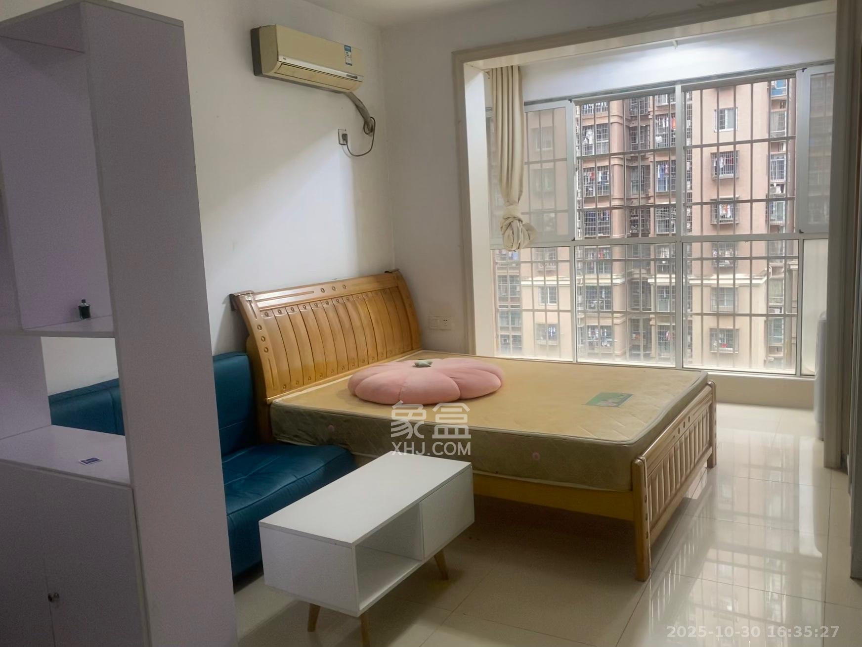 泊林晶城  1室1厅1卫    1200.0元/月 泊林晶城  1室1厅1卫    1200.0元/月室内图