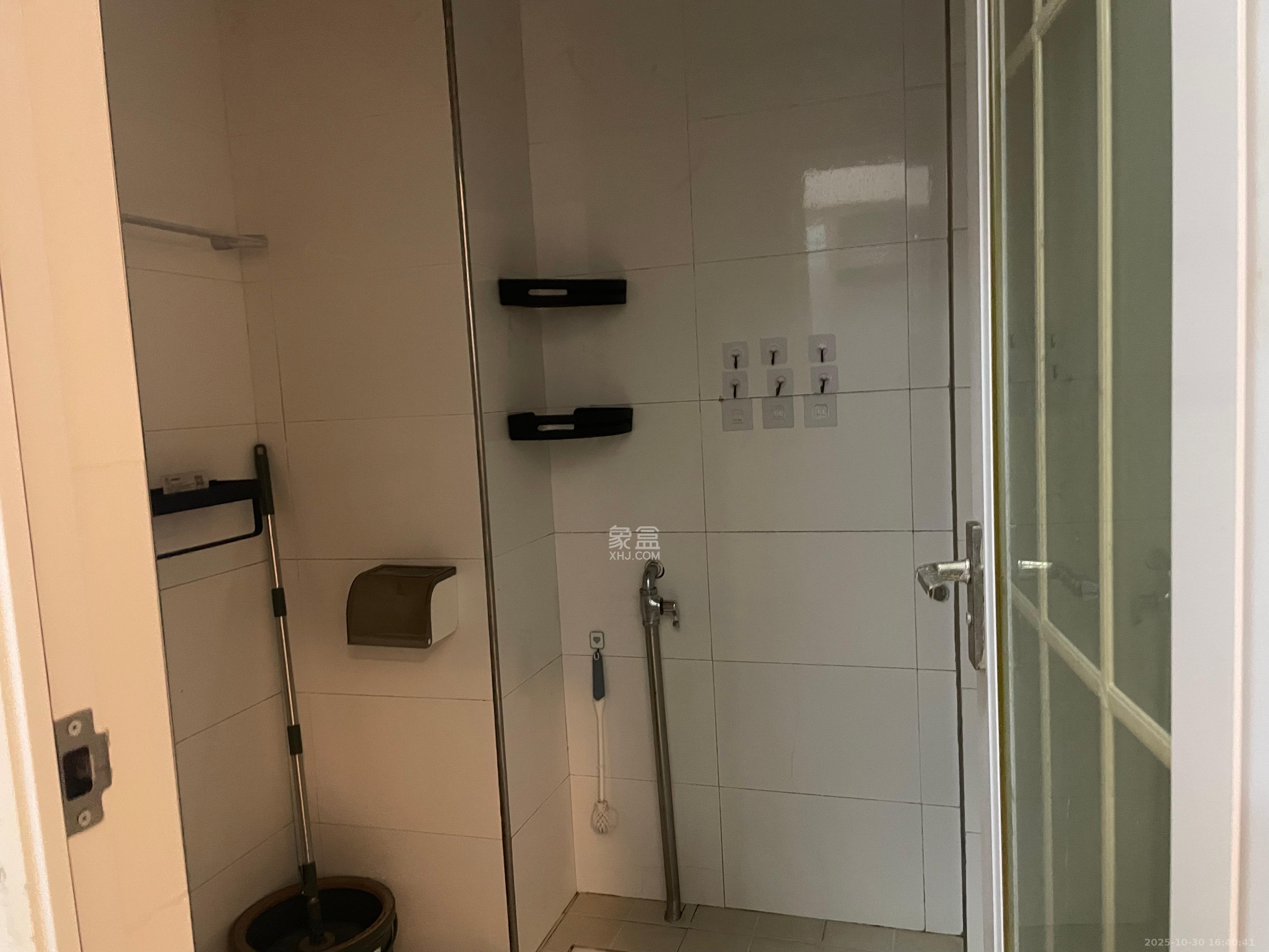 阳光锦城 1室1厅1卫 1600.0元/月 阳光锦城 1室1厅1卫 1600.0元/月室内图