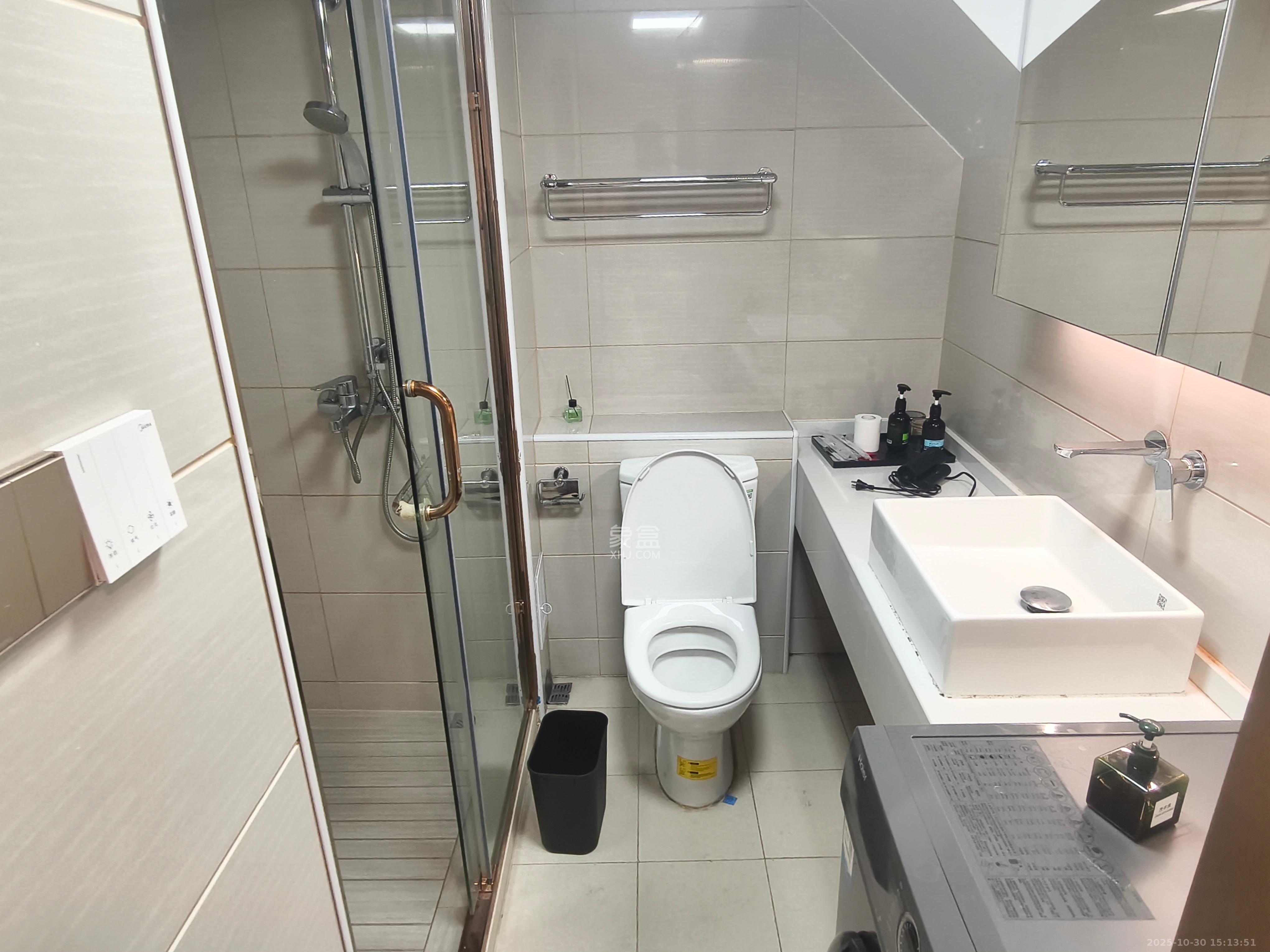 富兴时代御城  2室1厅1卫    3500.0元/月室内图