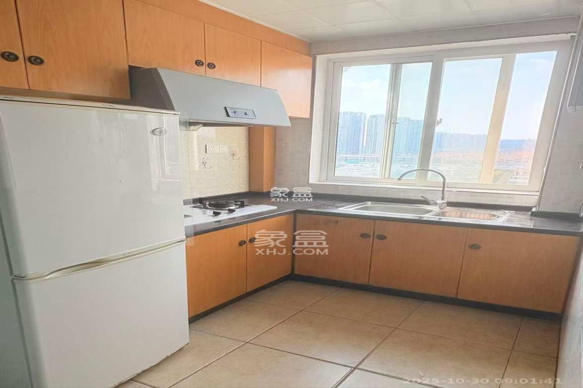 江景阳光  1室0厅0卫    1700.0元/月 江景阳光  1室0厅0卫    1700.0元/月室内图