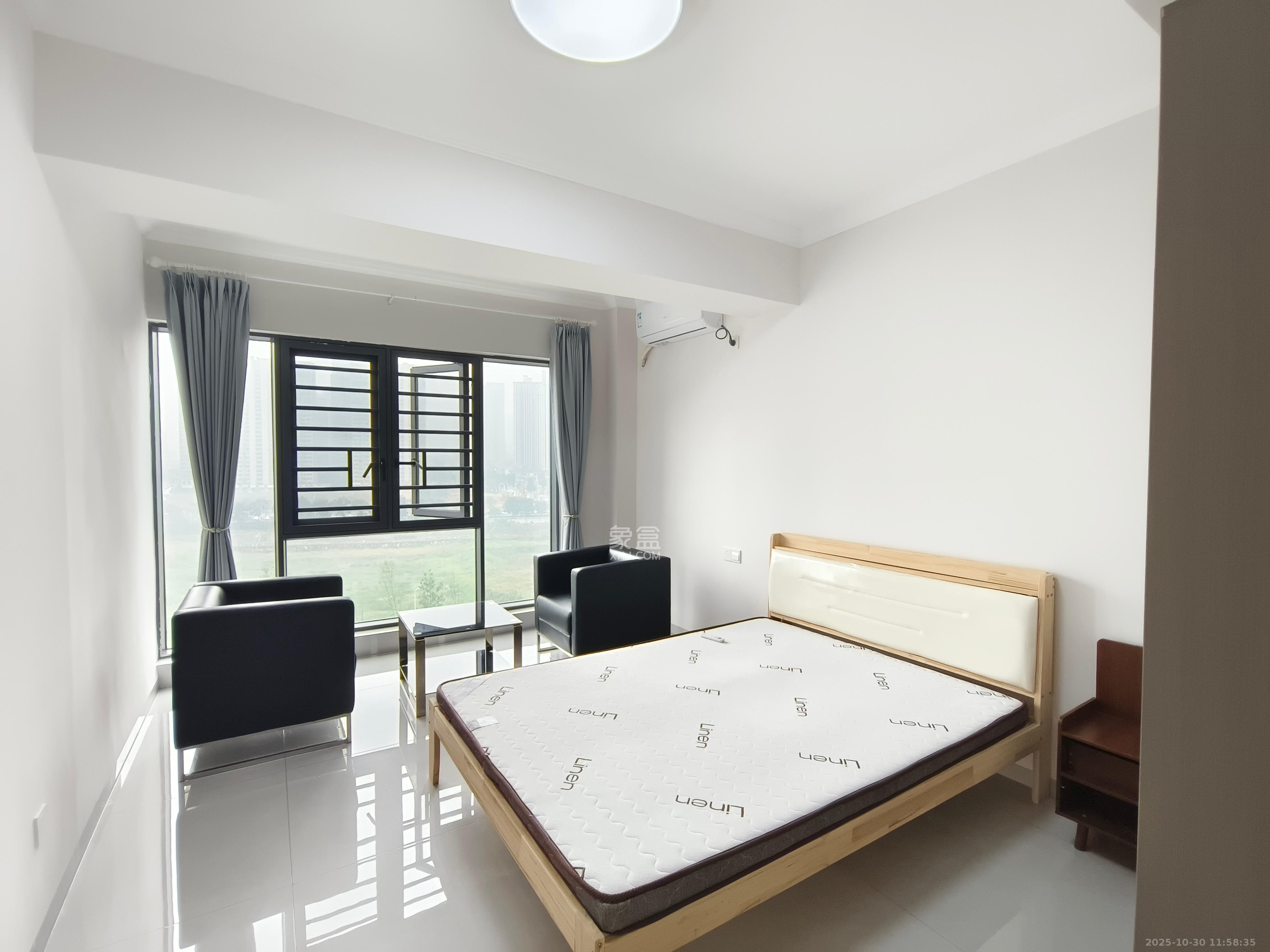 越秀湘江星汇城二期  4室2厅2卫    3000.0元/月 越秀湘江星汇城二期  4室2厅2卫    3000.0元/月室内图