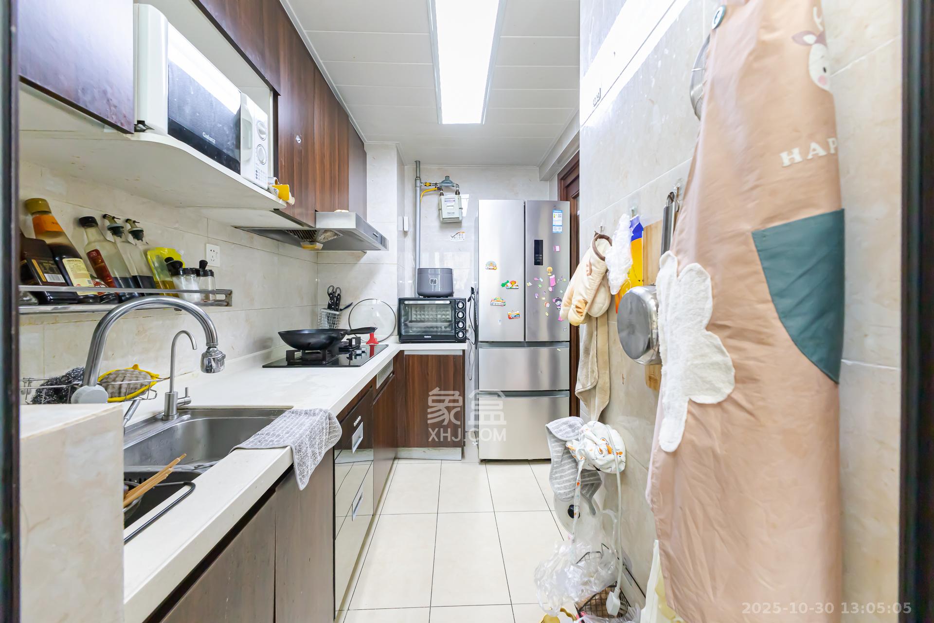 时代倾城二期  2室2厅1卫    67.0万厨房