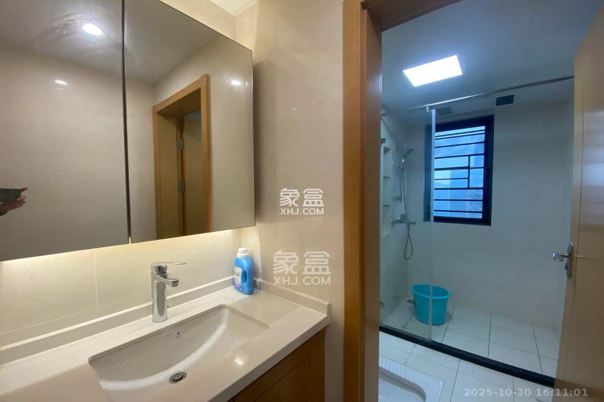 中建嘉和城凤凰台(中建瑞兴家园) 4室2厅2卫 2700.0元/月 中建嘉和城凤凰台(中建瑞兴家园) 4室2厅2卫 2700.0元/月室内图