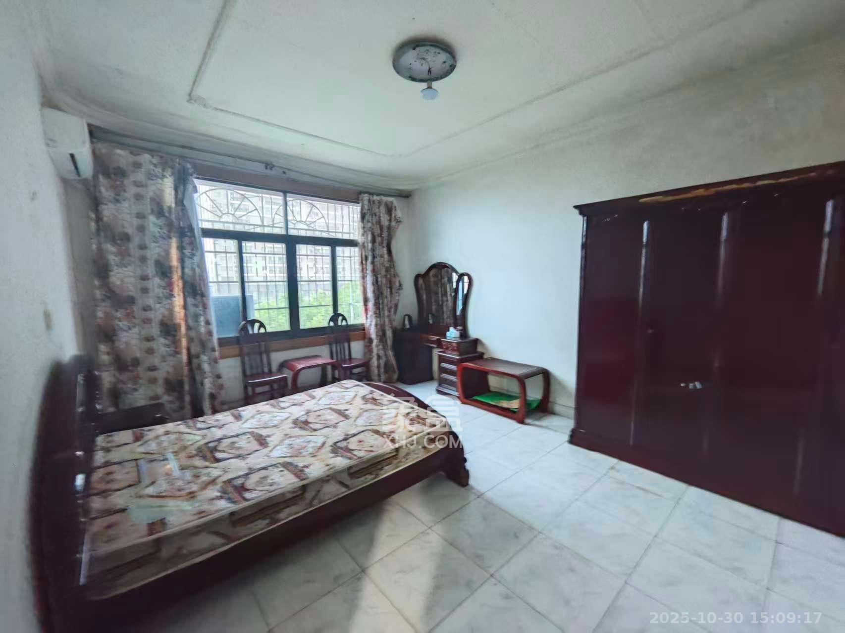 星沙二区  3室2厅1卫    1300.0元/月室内图